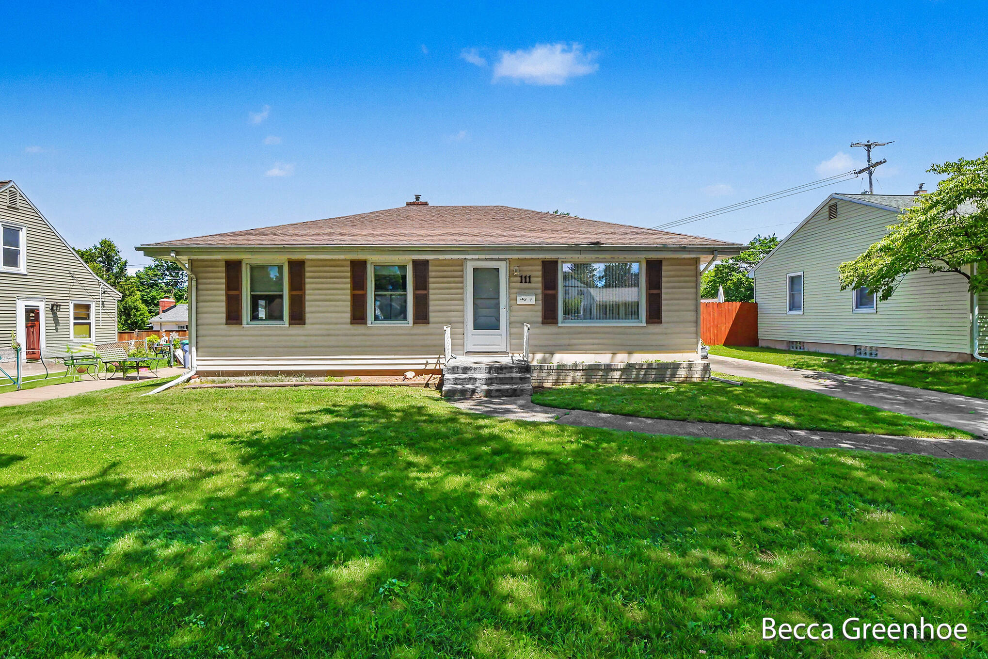 111 Katherine Drive NE Grand Rapids MI 49505