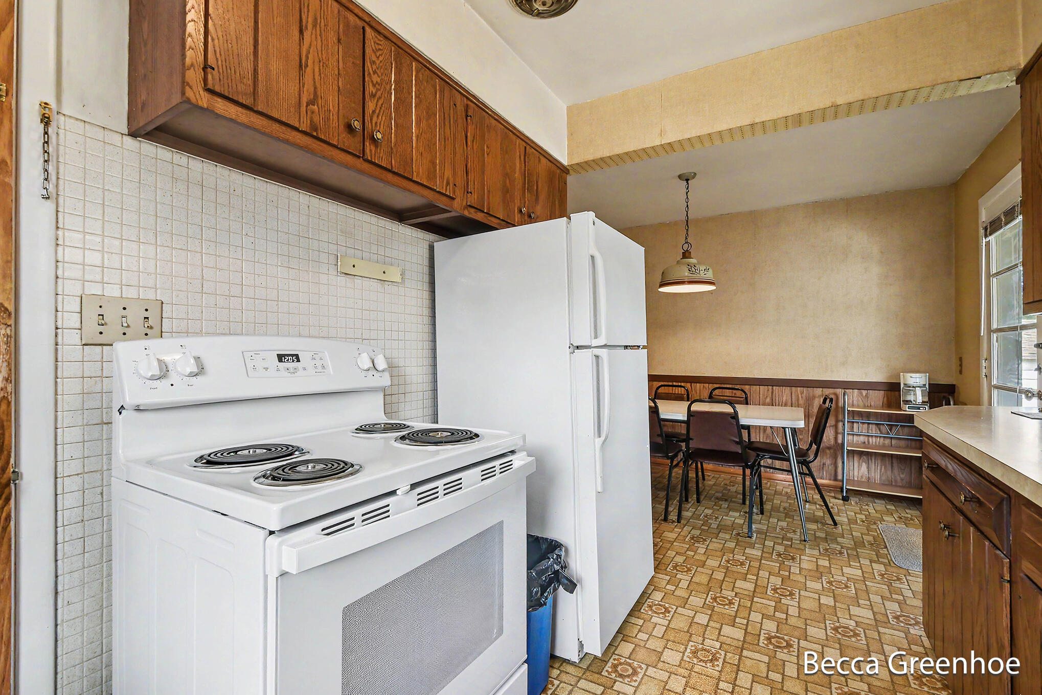 111 Katherine Drive NE Grand Rapids MI 49505