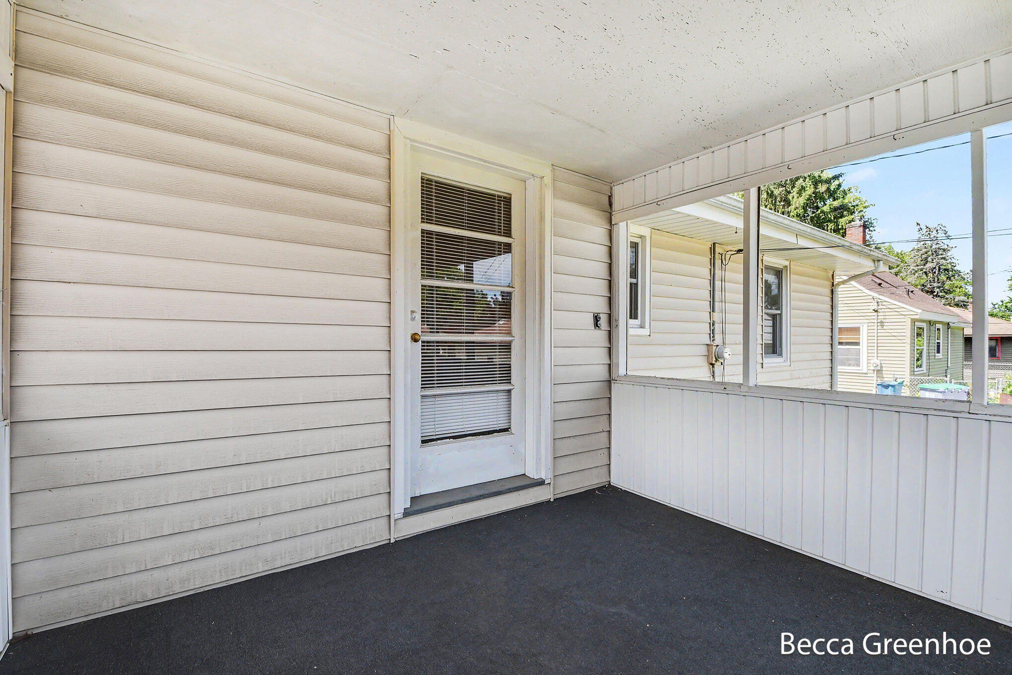 111 Katherine Drive NE Grand Rapids MI 49505
