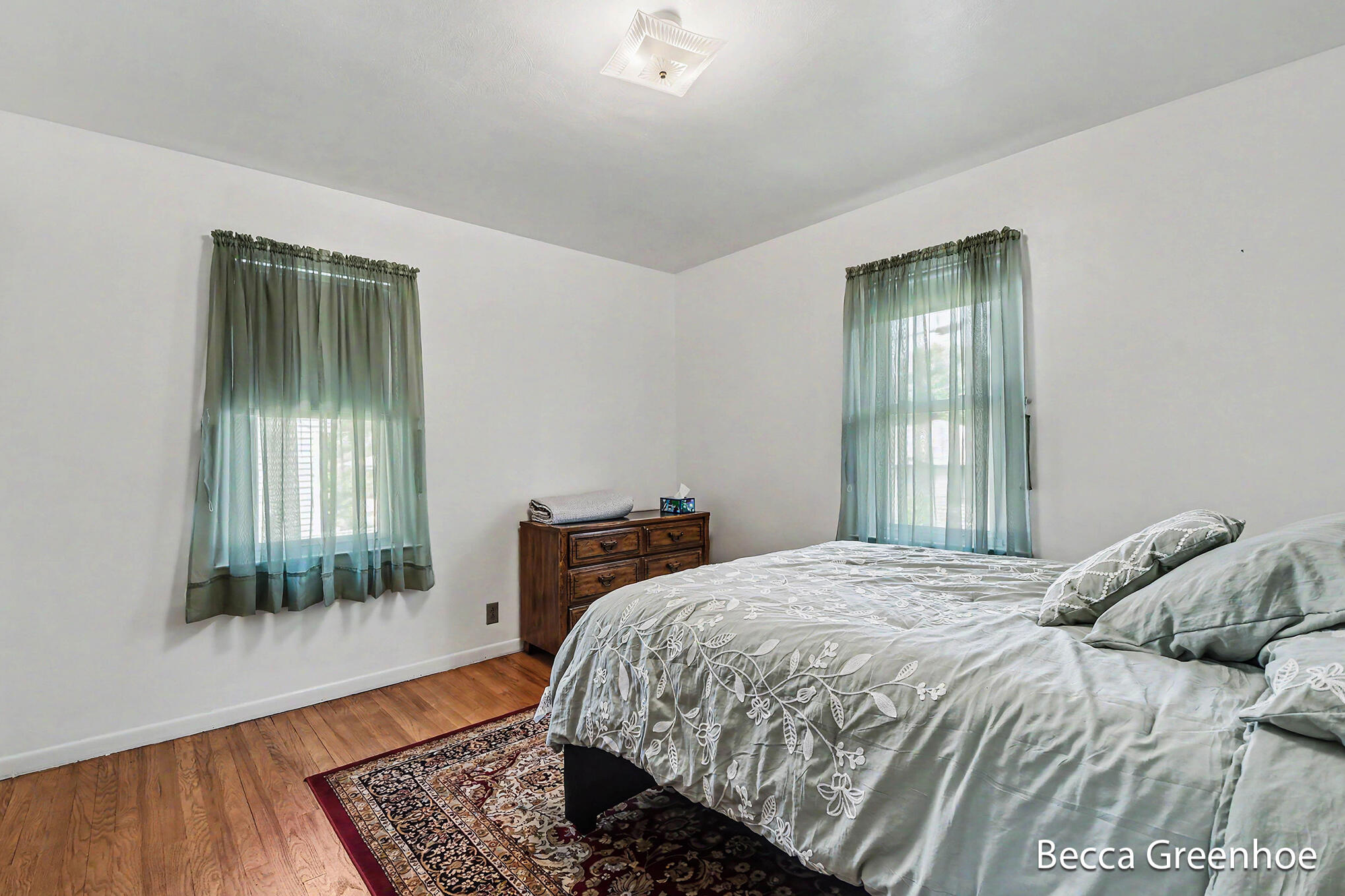 111 Katherine Drive NE Grand Rapids MI 49505