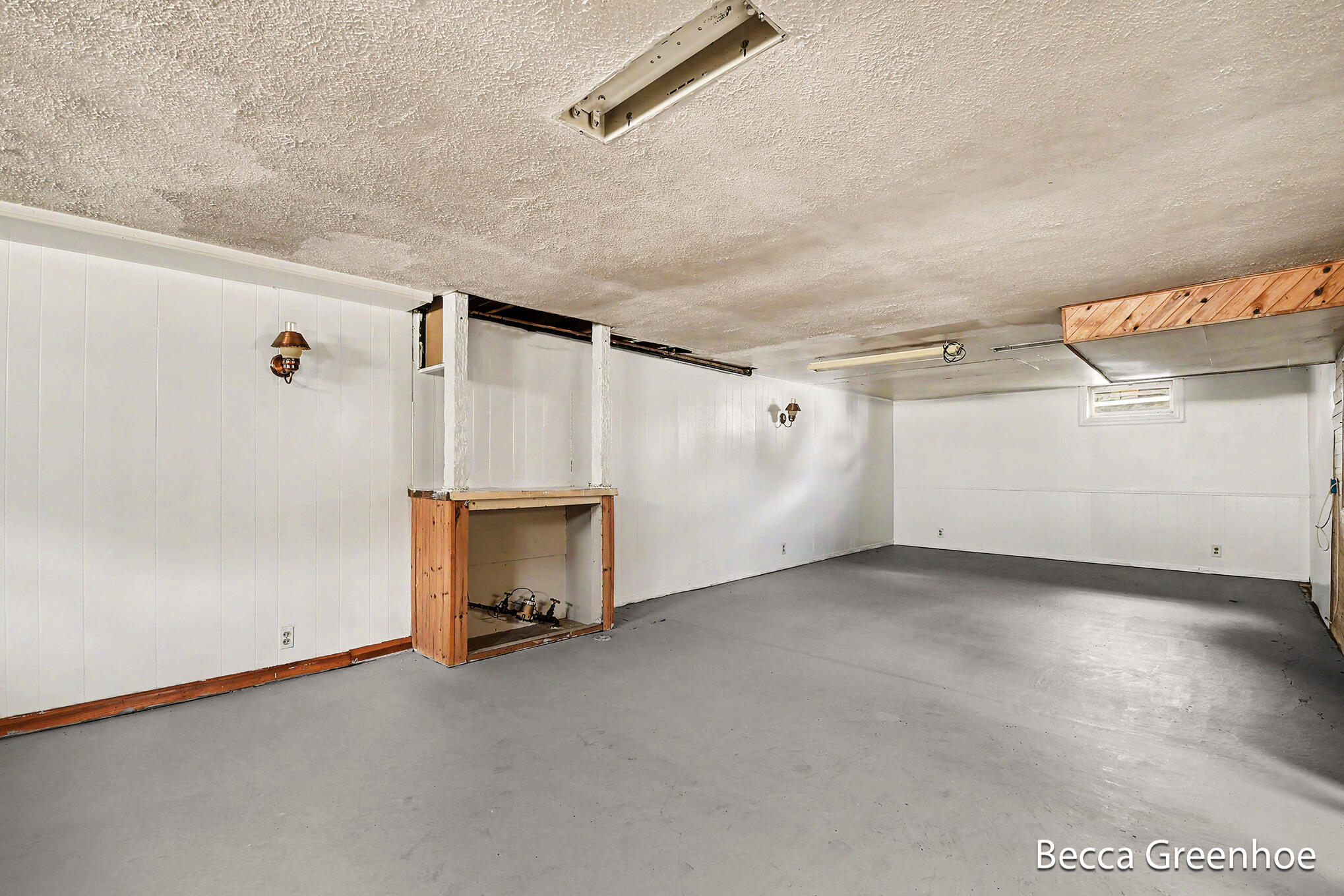 111 Katherine Drive NE Grand Rapids MI 49505