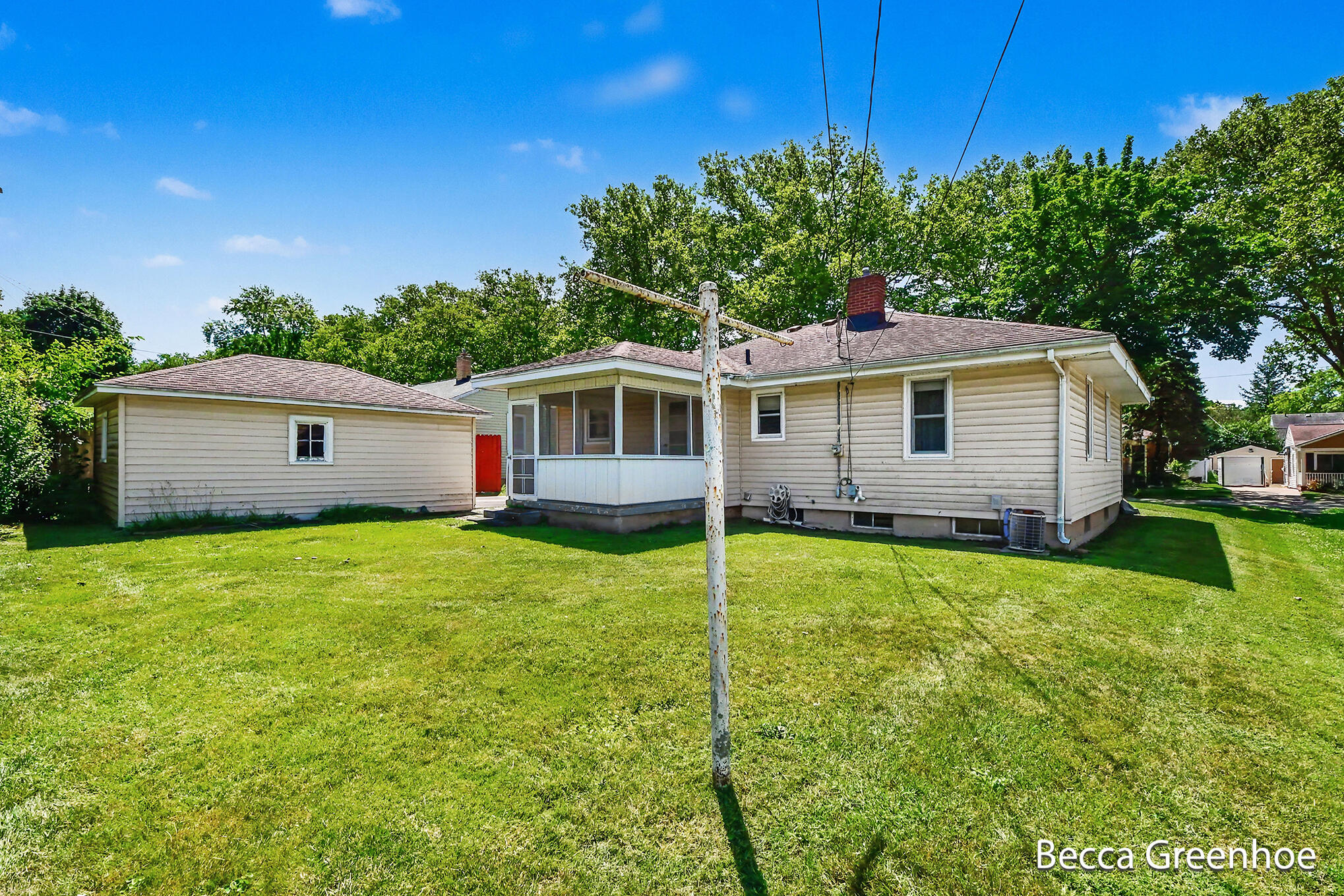 111 Katherine Drive NE Grand Rapids MI 49505