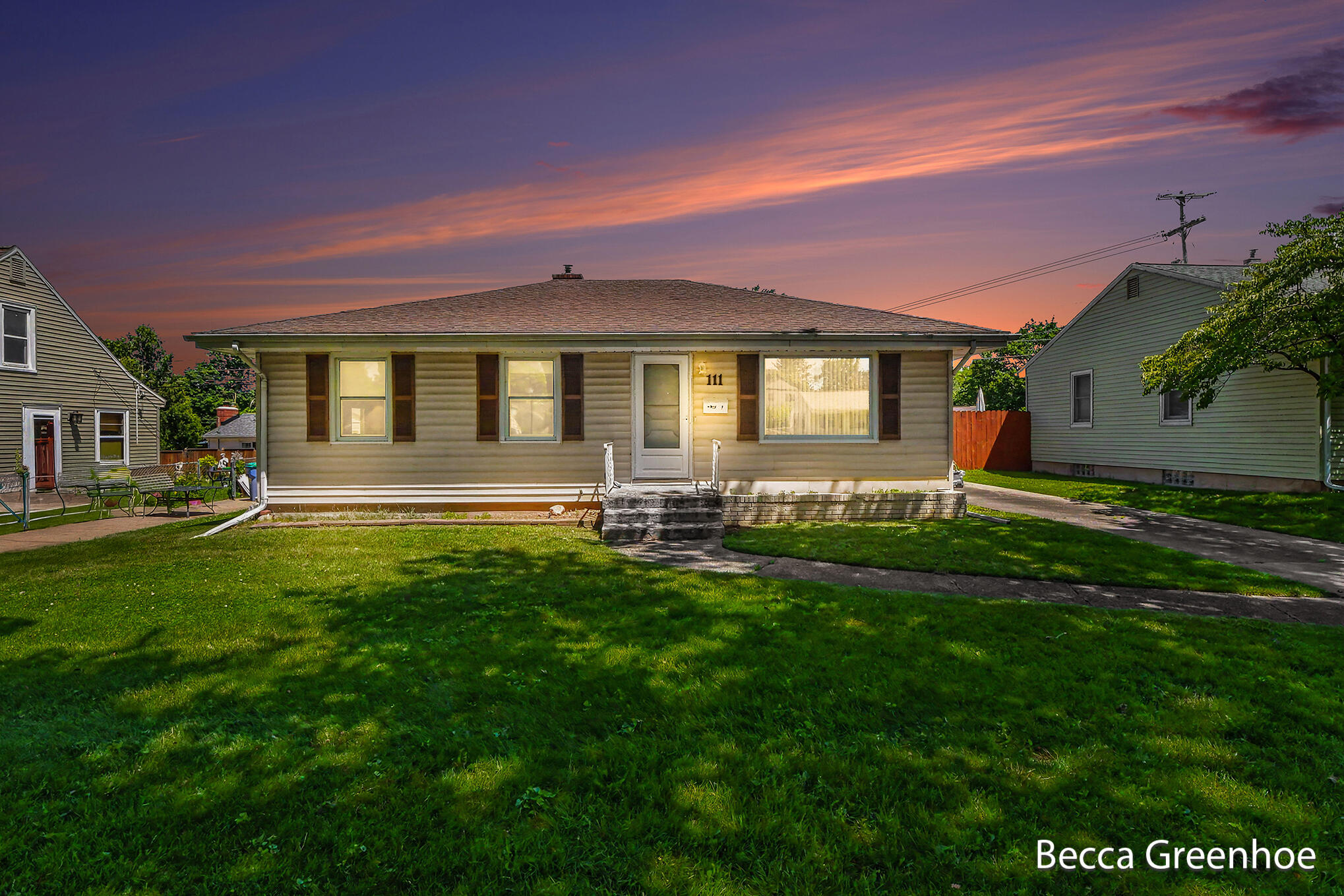 111 Katherine Drive NE Grand Rapids MI 49505