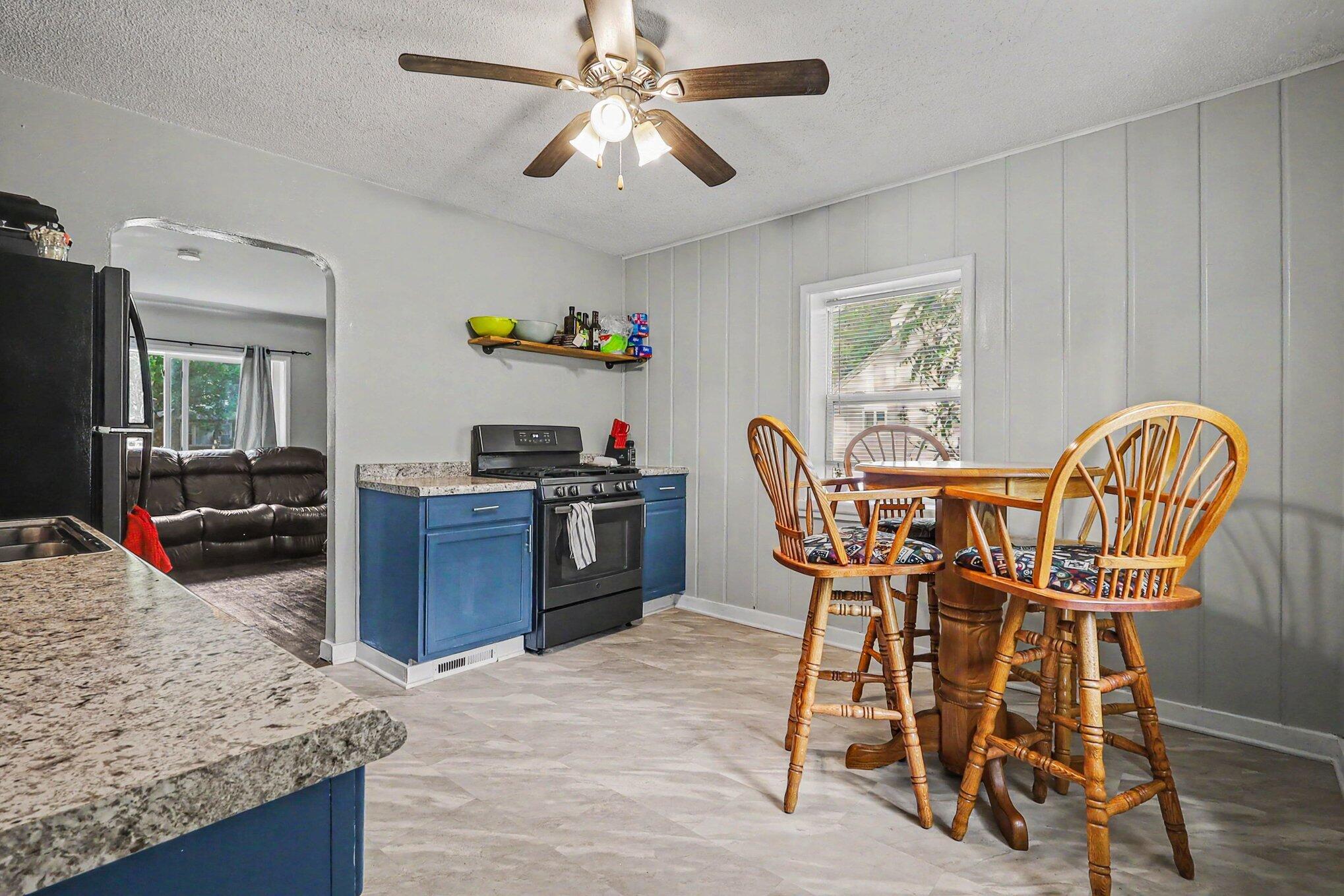 641 Churchill Drive Muskegon MI 49441