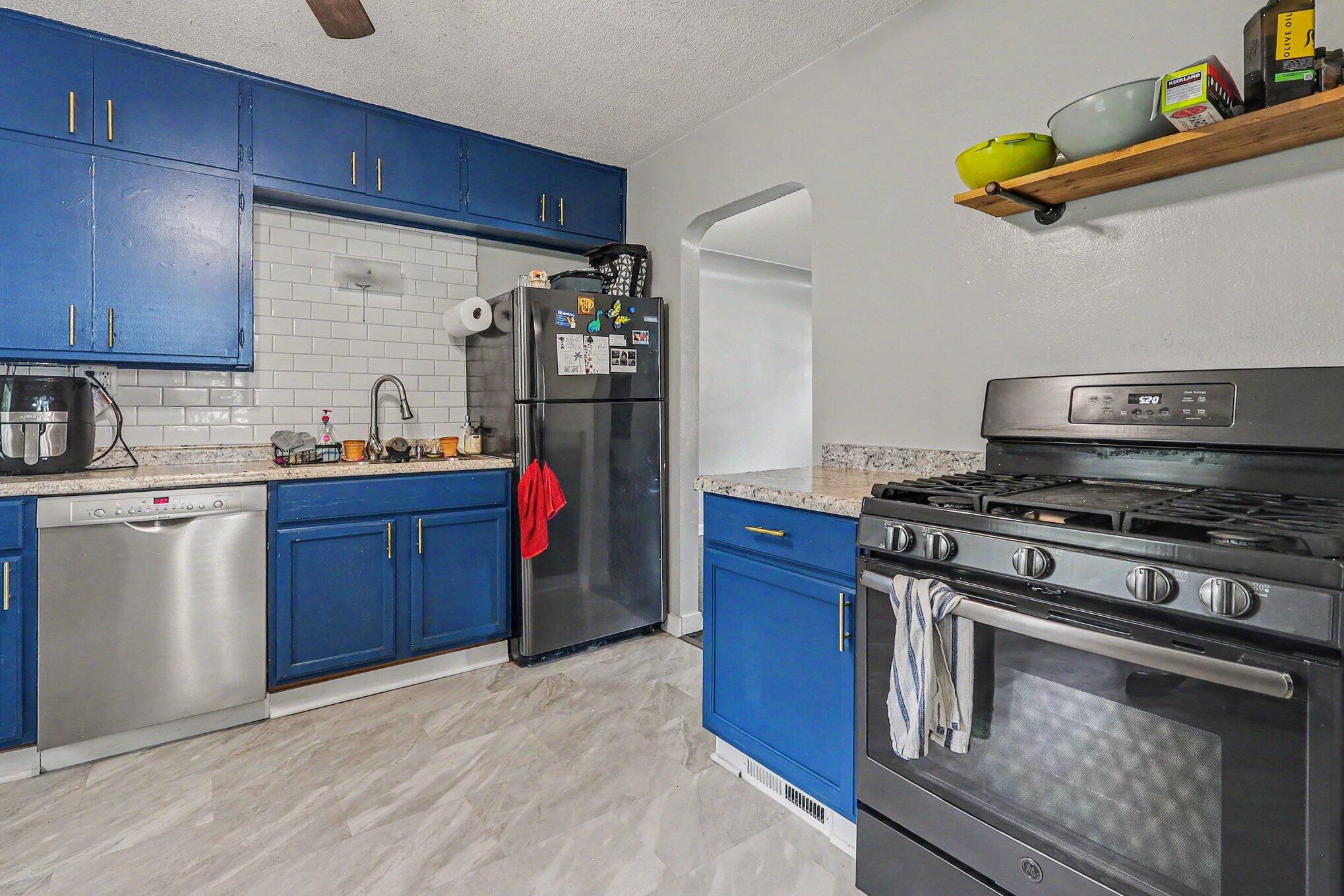 641 Churchill Drive Muskegon MI 49441