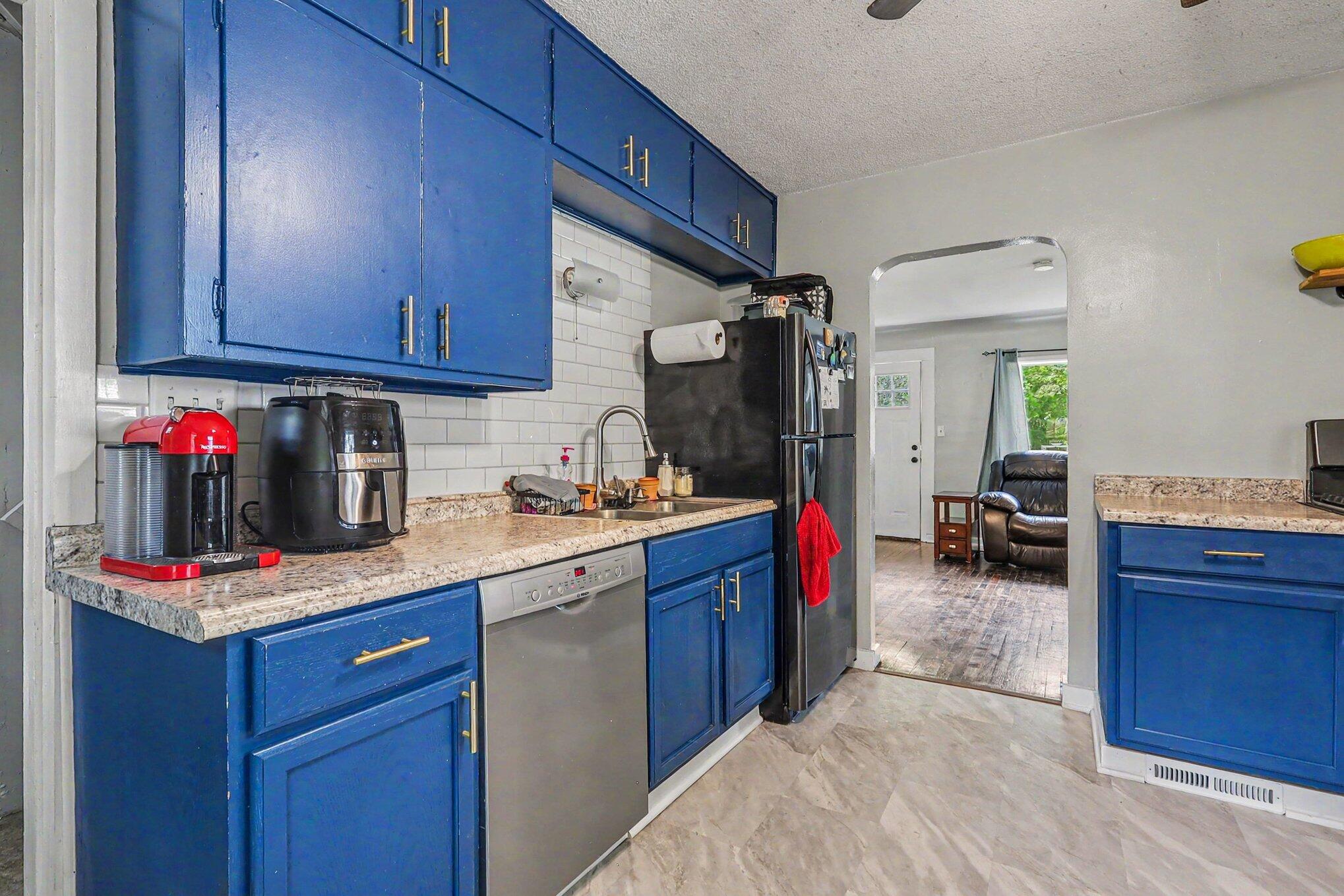 641 Churchill Drive Muskegon MI 49441