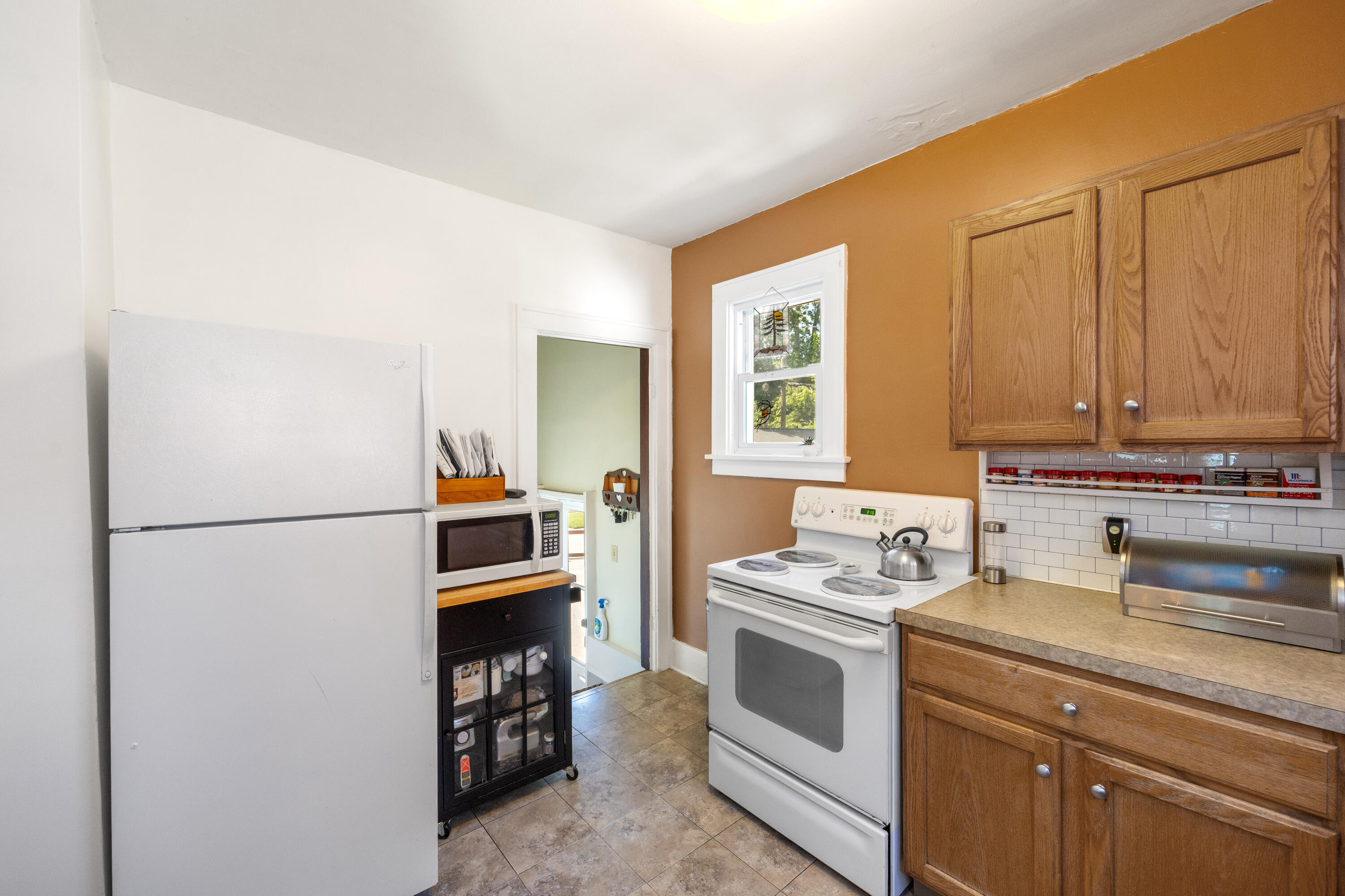 909 Slayton Avenue Grand Haven MI 49417