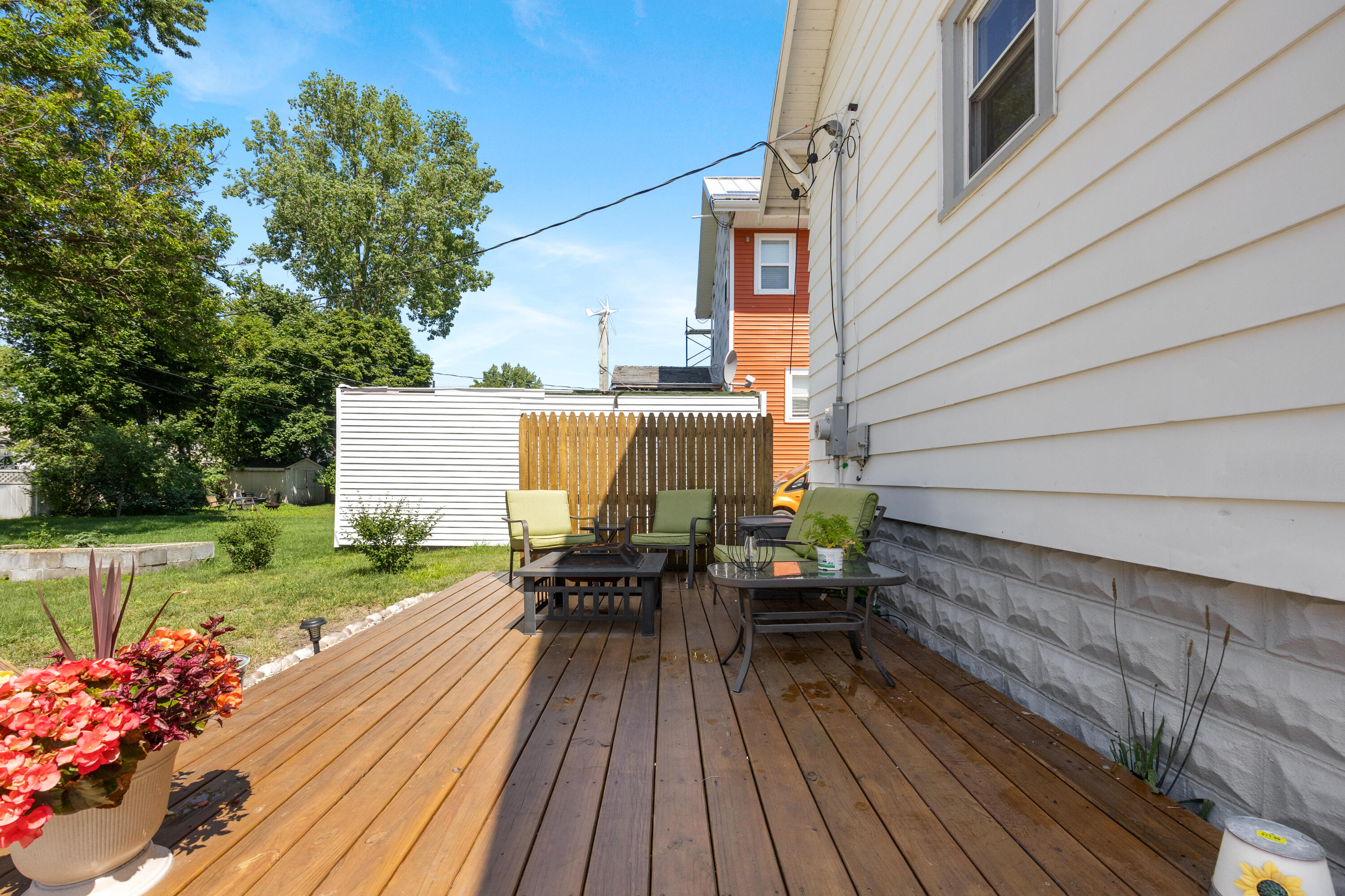 909 Slayton Avenue Grand Haven MI 49417