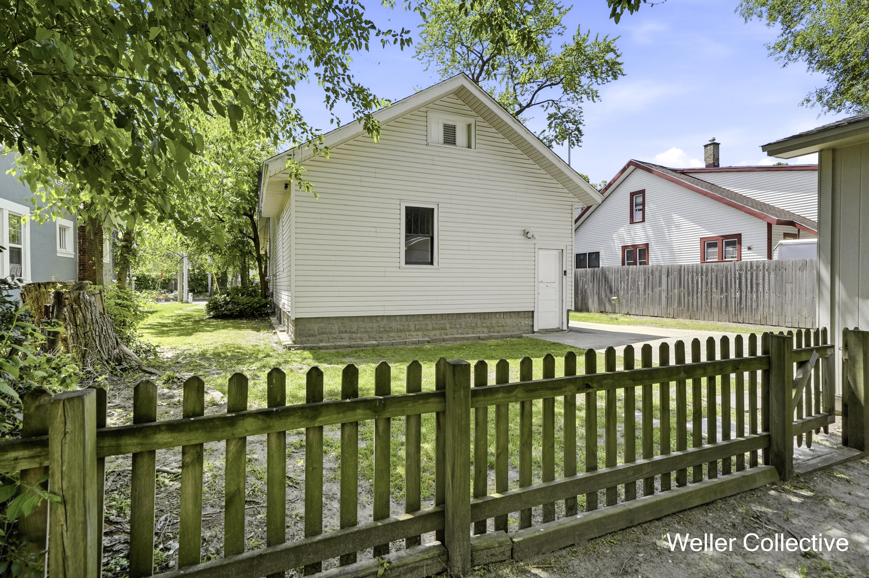 1101 Burton Street SE Grand Rapids MI 49507