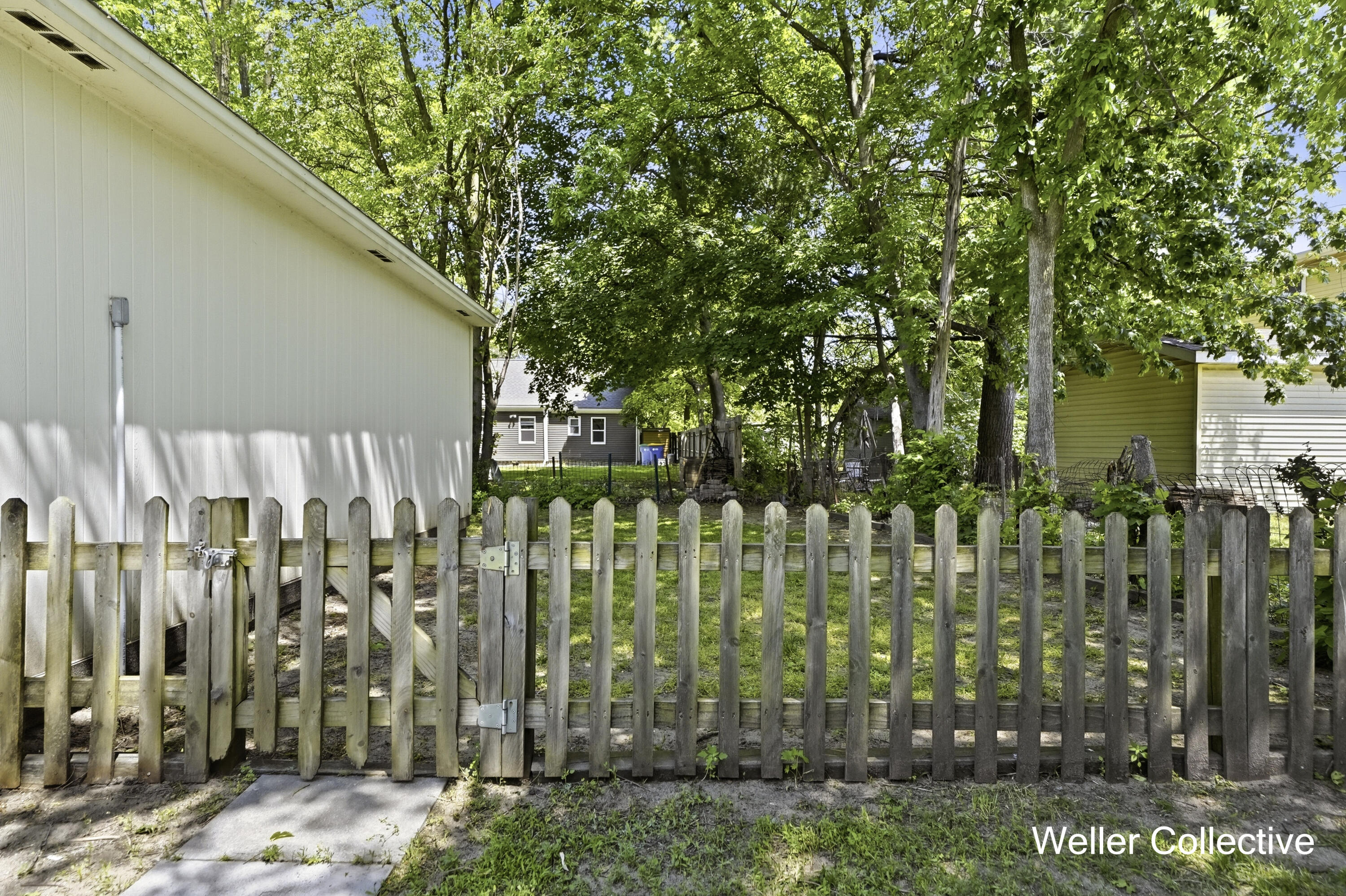 1101 Burton Street SE Grand Rapids MI 49507