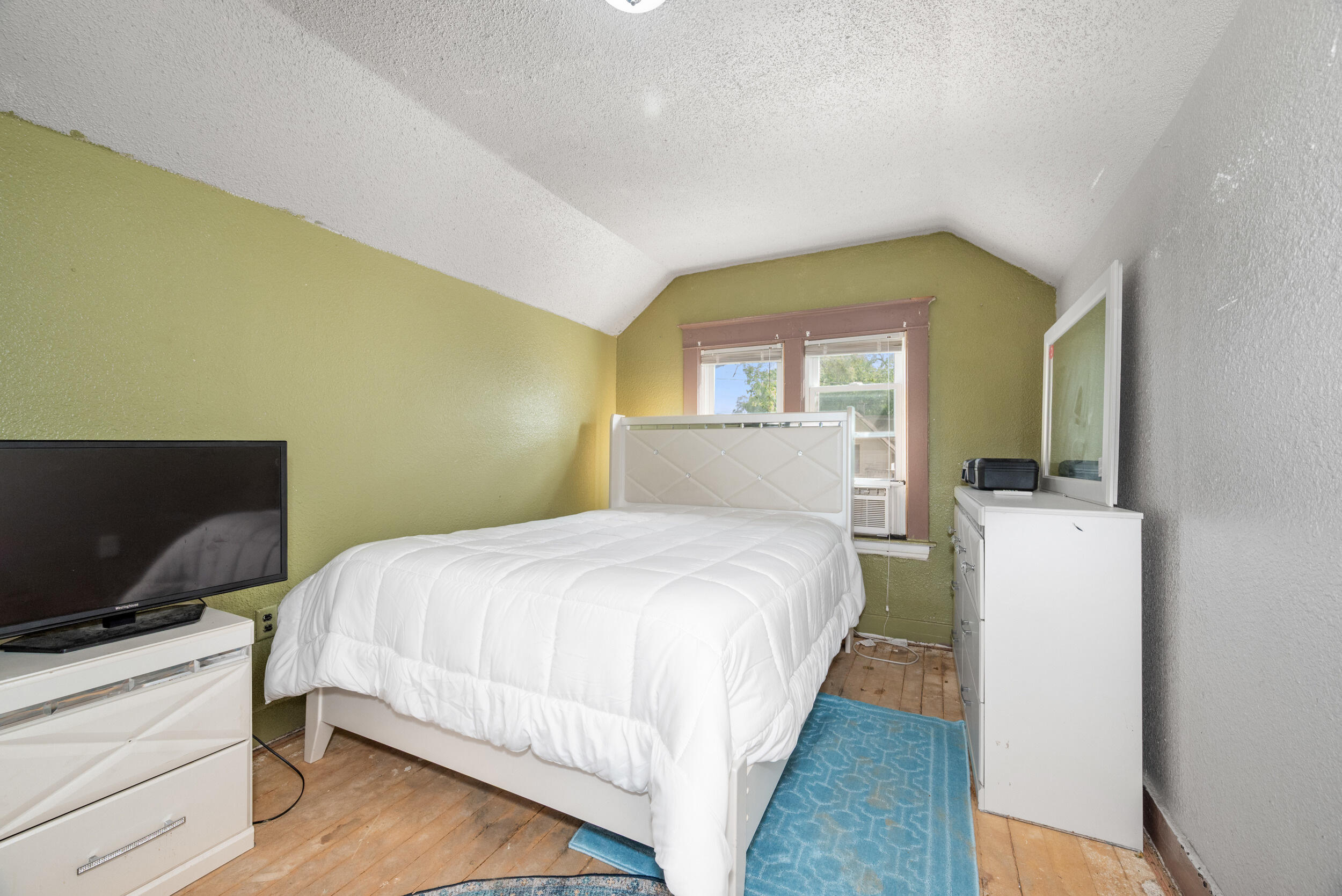 1005 Adams Street SE Grand Rapids MI 49507