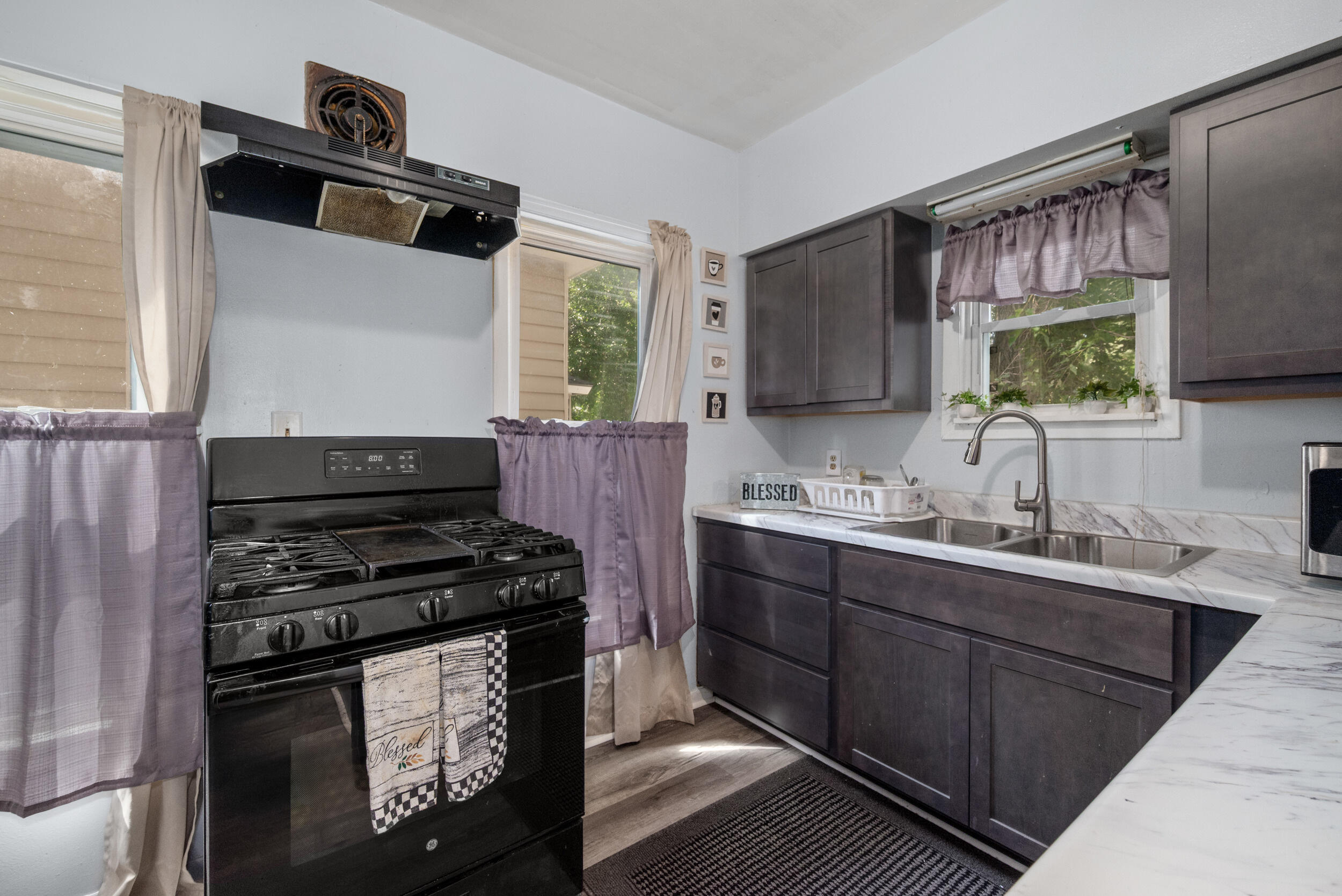 1005 Adams Street SE Grand Rapids MI 49507