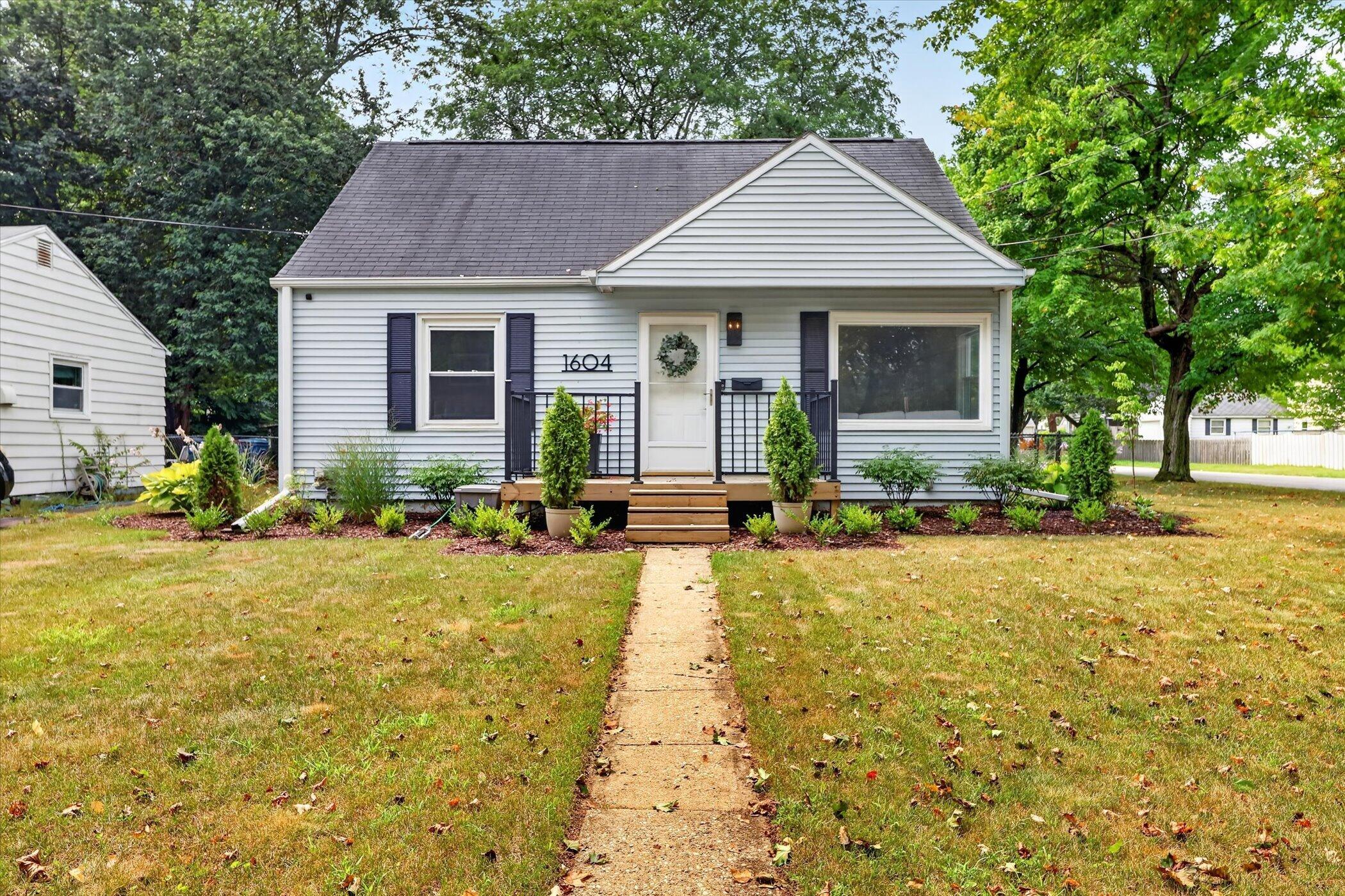 1604 Roseland Avenue Kalamazoo MI 49001