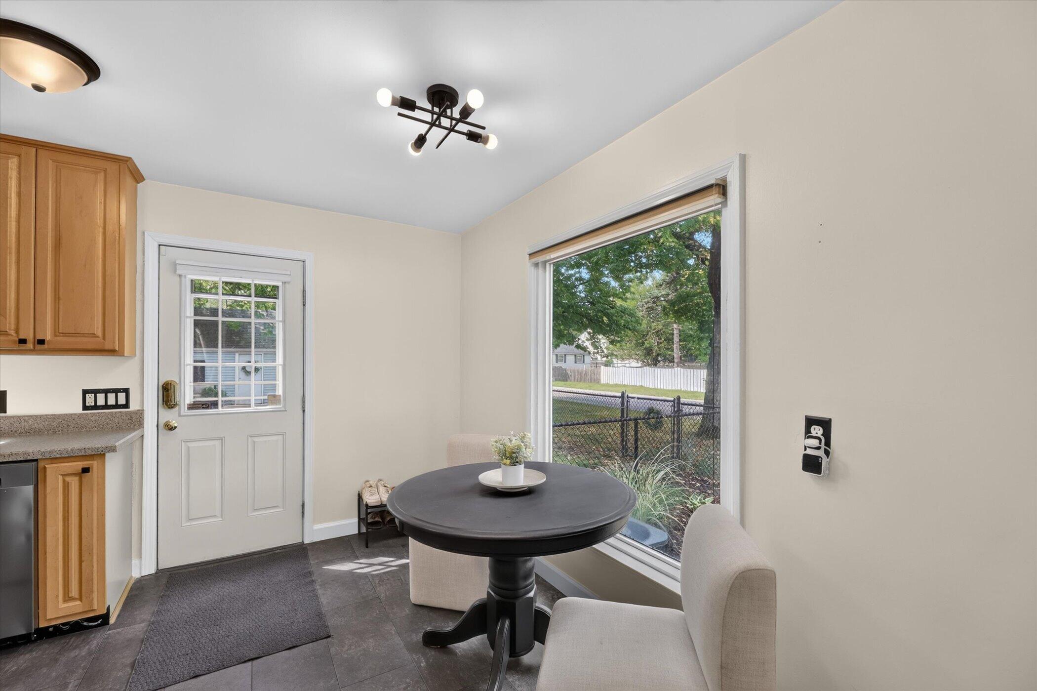 1604 Roseland Avenue Kalamazoo MI 49001