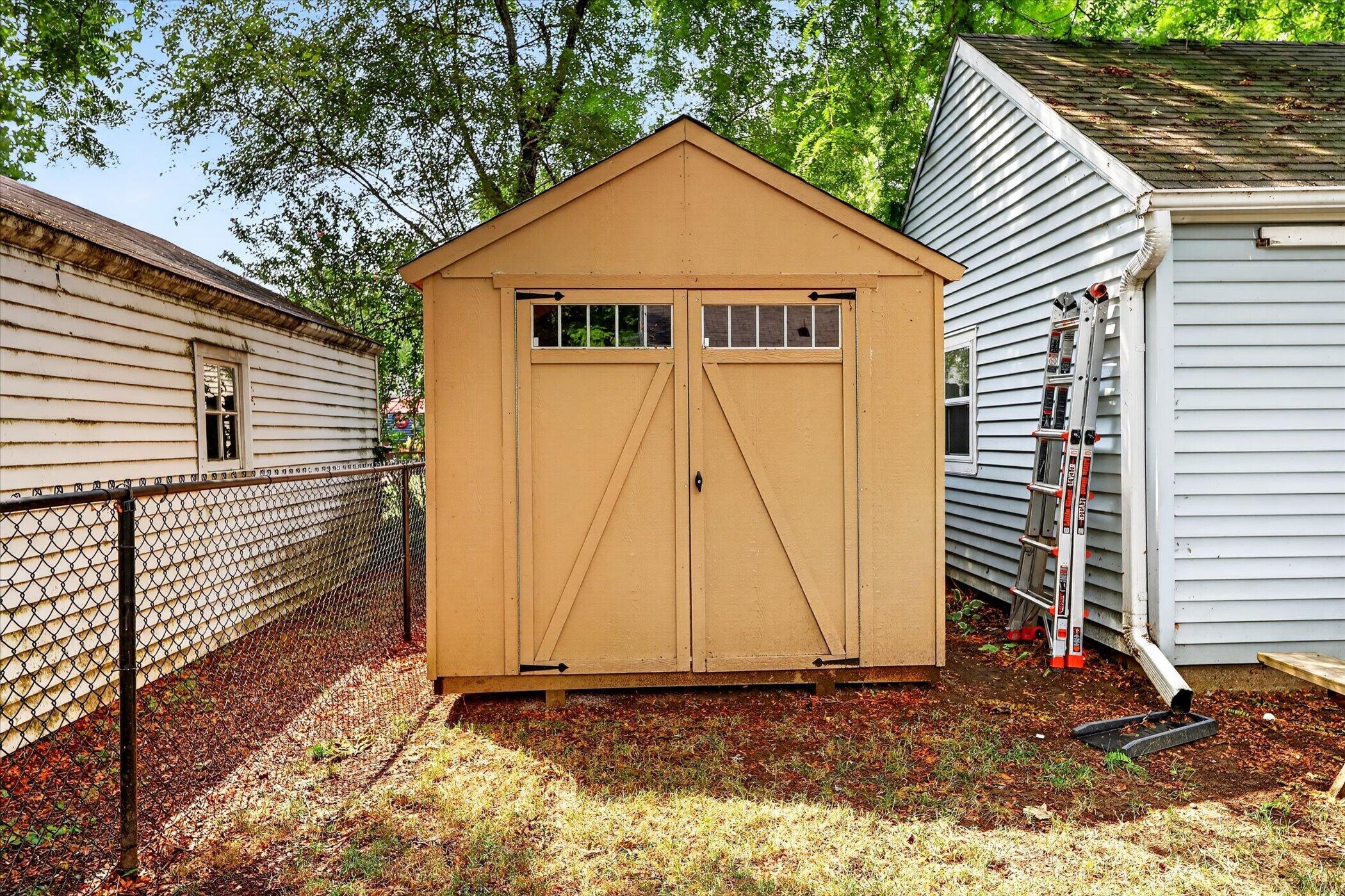 1604 Roseland Avenue Kalamazoo MI 49001