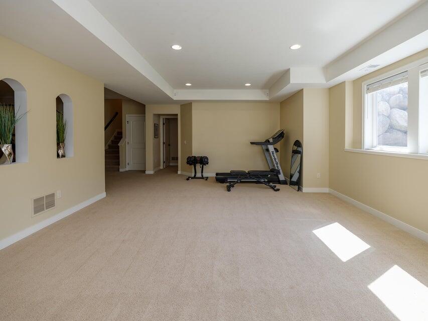 4019 Tullymore Pointe Portage MI 49024