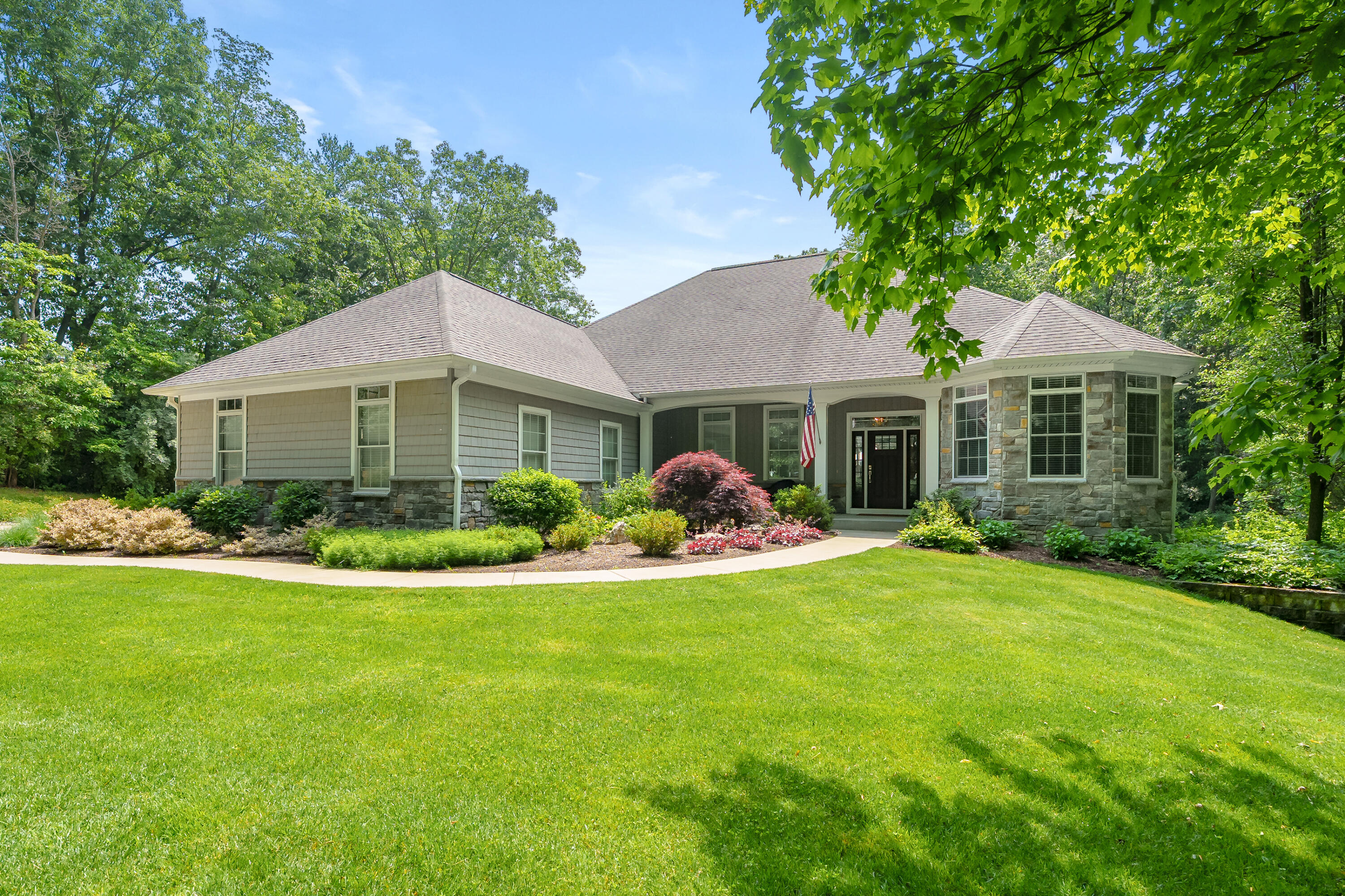 9157 Highland View Drive Kalamazoo MI 49009