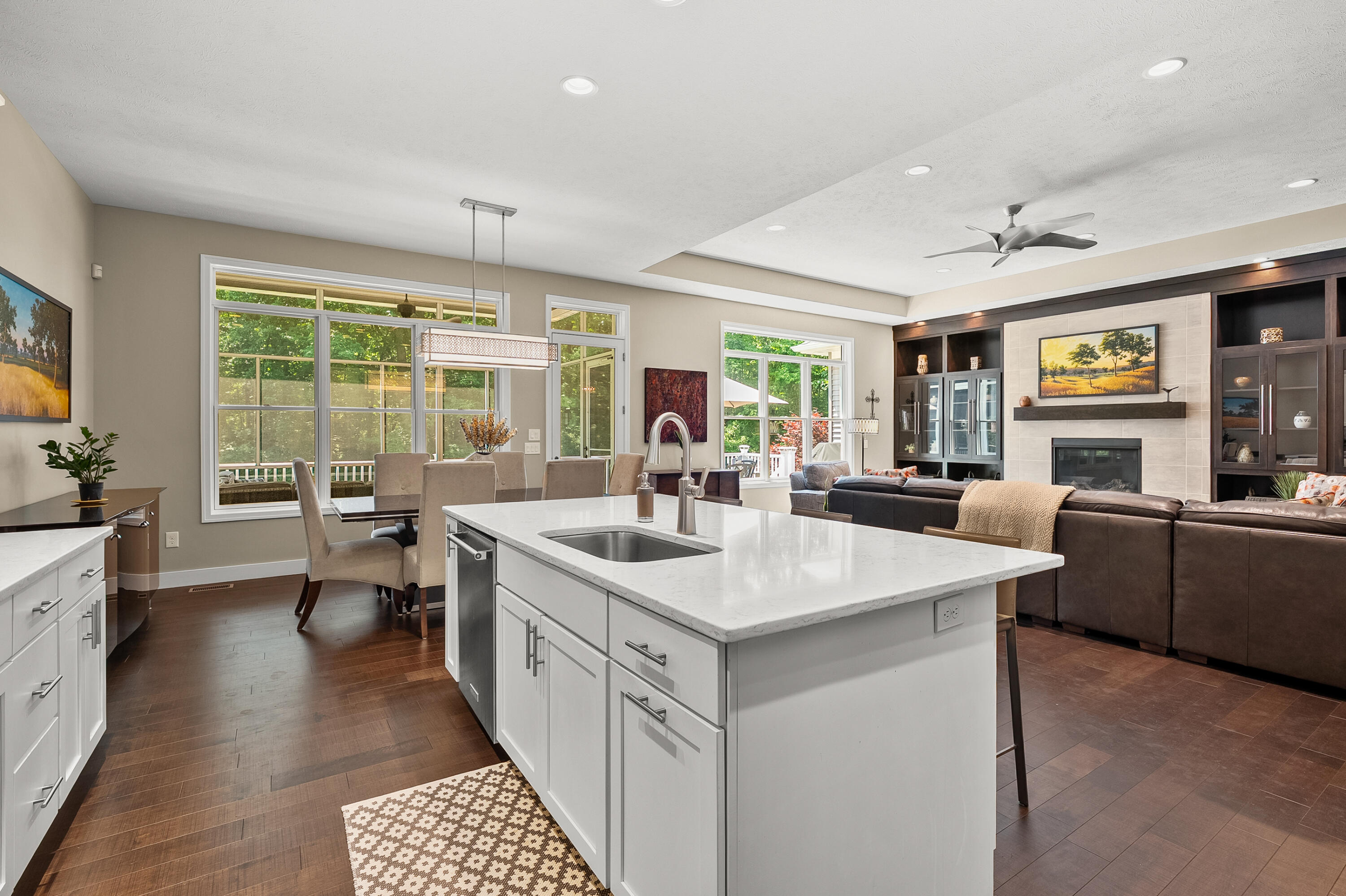 9157 Highland View Drive Kalamazoo MI 49009