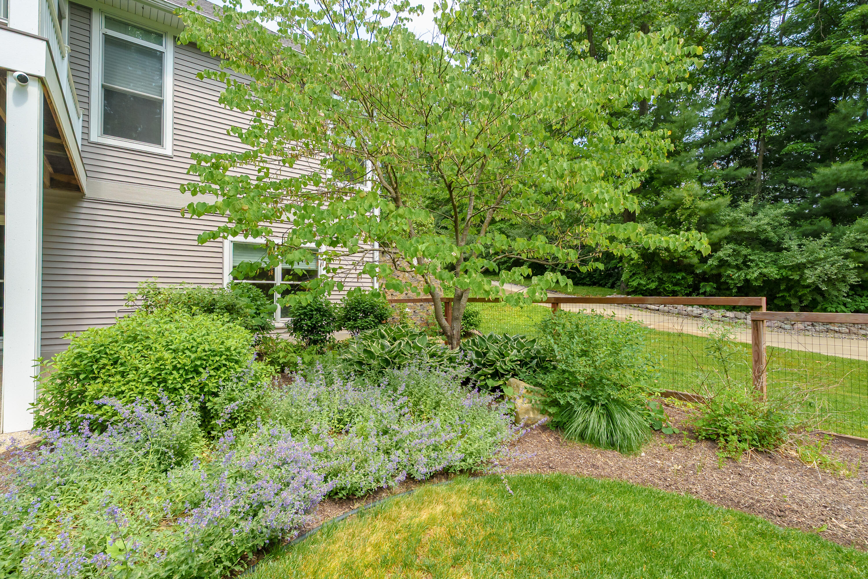 9157 Highland View Drive Kalamazoo MI 49009