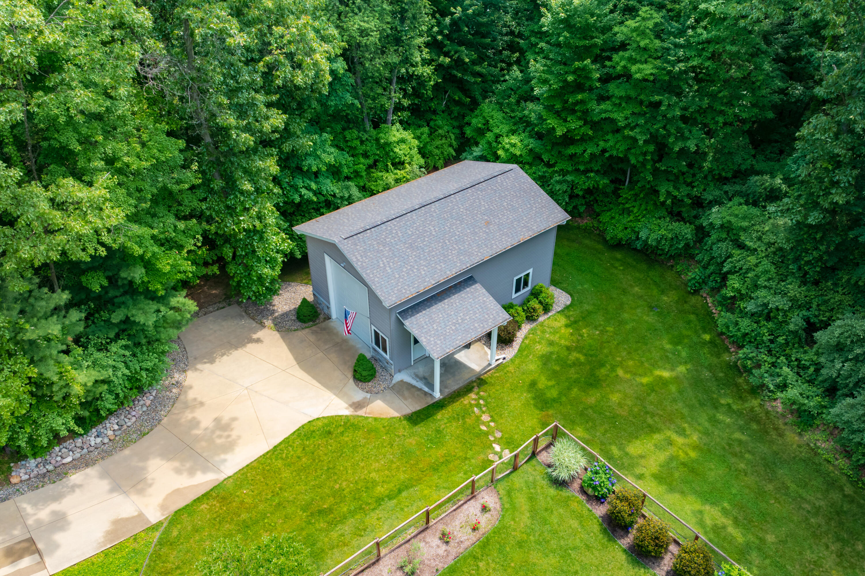 9157 Highland View Drive Kalamazoo MI 49009