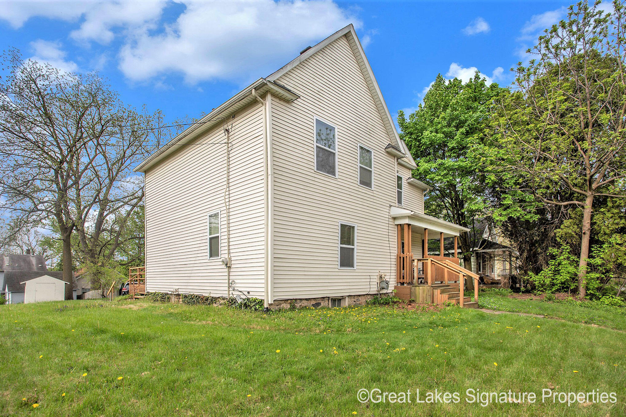 718 Leonard Street NE Grand Rapids MI 49503