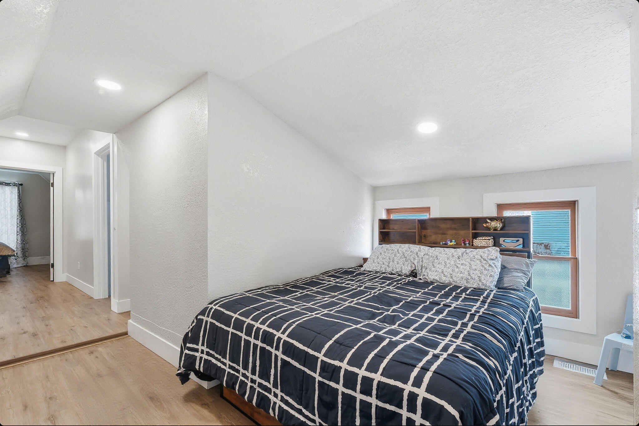 34 E Isabella Avenue Muskegon MI 49442