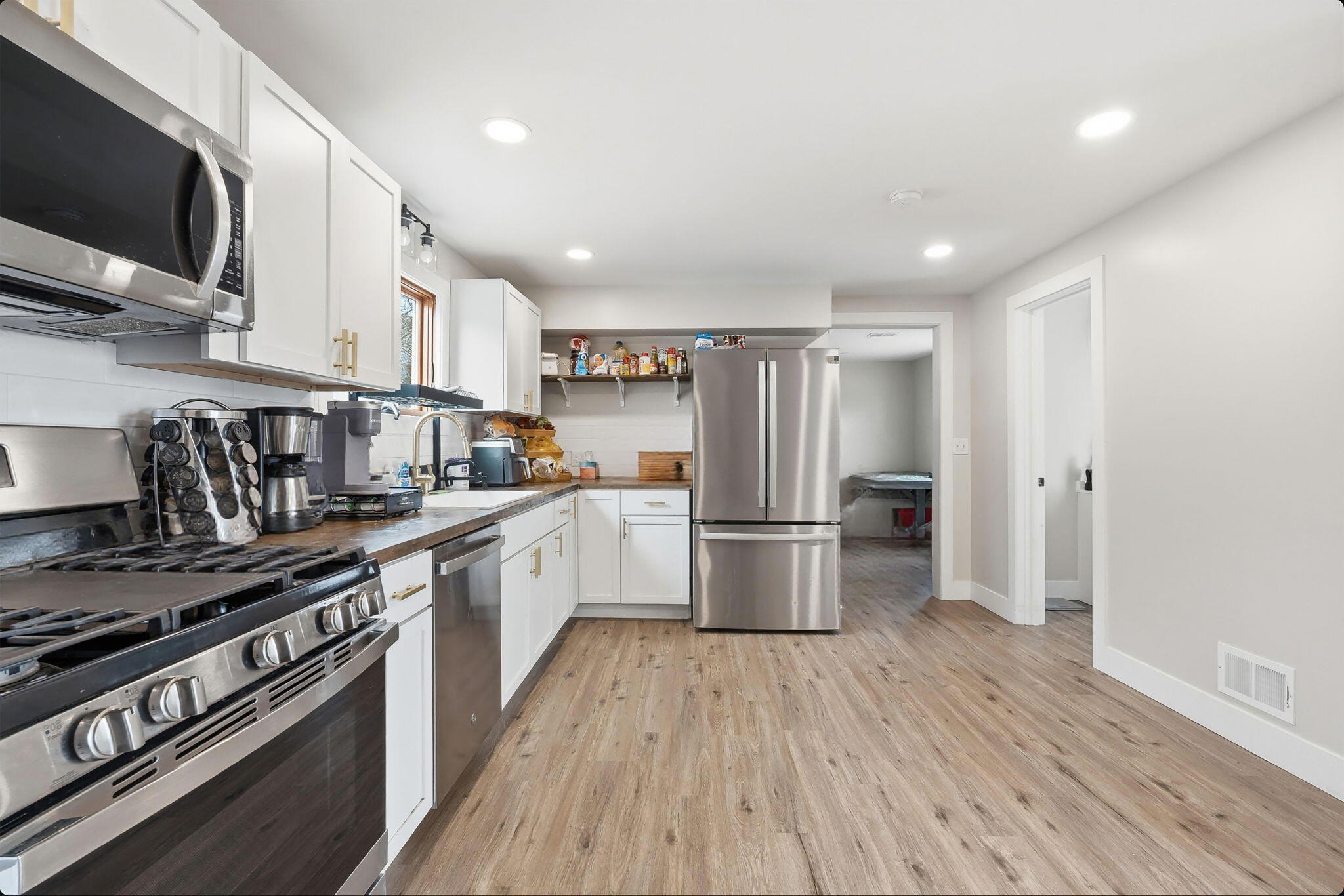 34 E Isabella Avenue Muskegon MI 49442