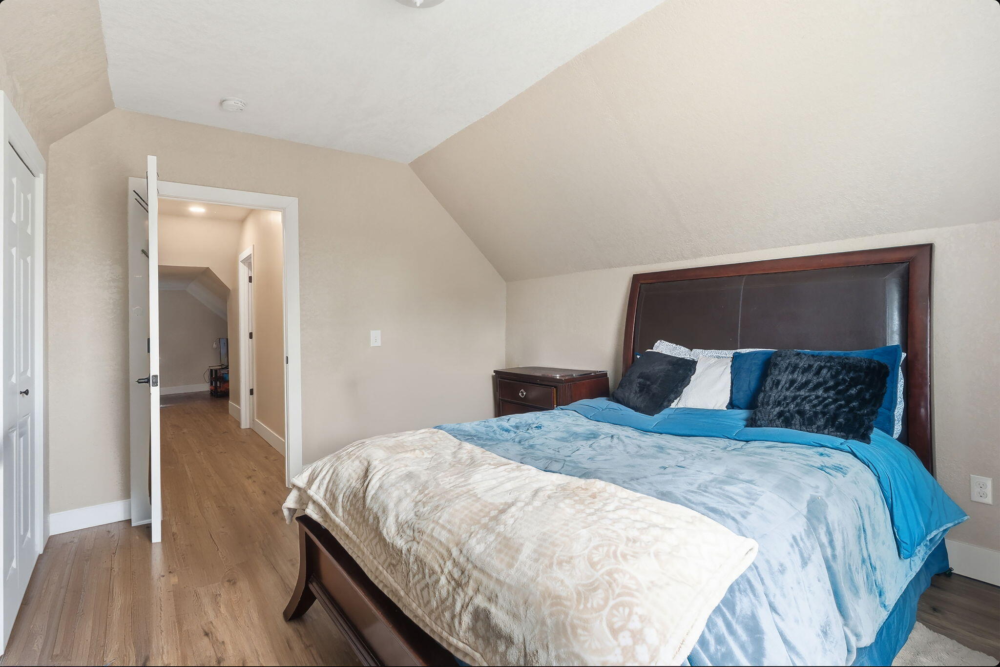 34 E Isabella Avenue Muskegon MI 49442