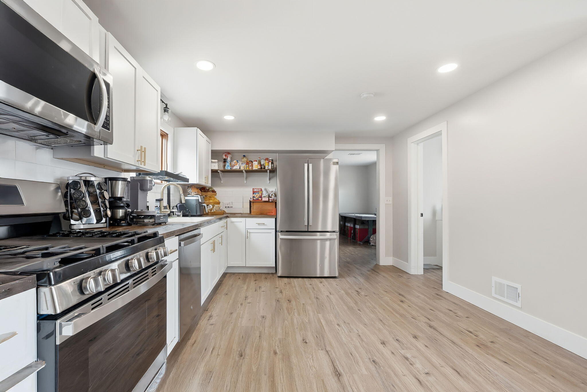 34 E Isabella Avenue Muskegon MI 49442
