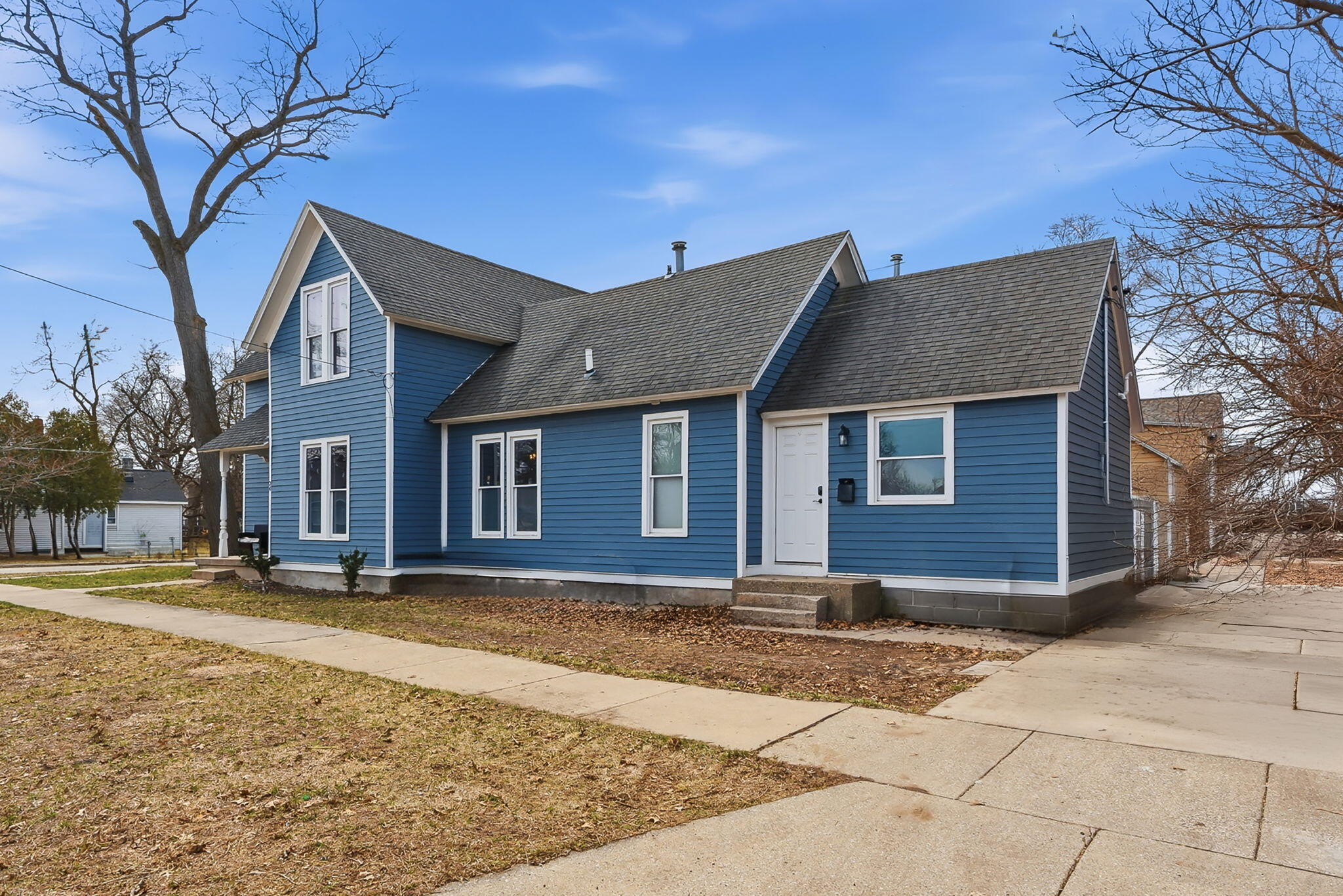 34 E Isabella Avenue Muskegon MI 49442