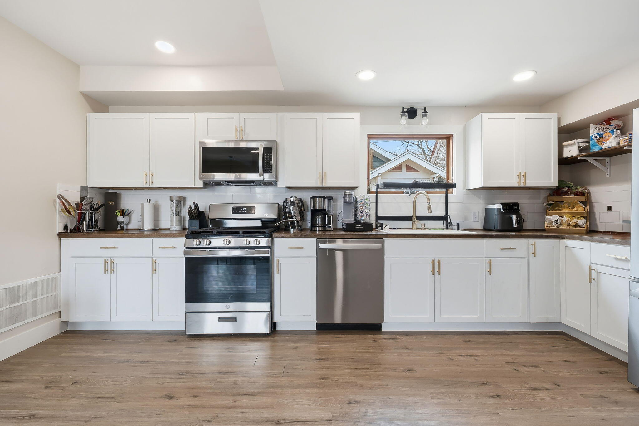 34 E Isabella Avenue Muskegon MI 49442
