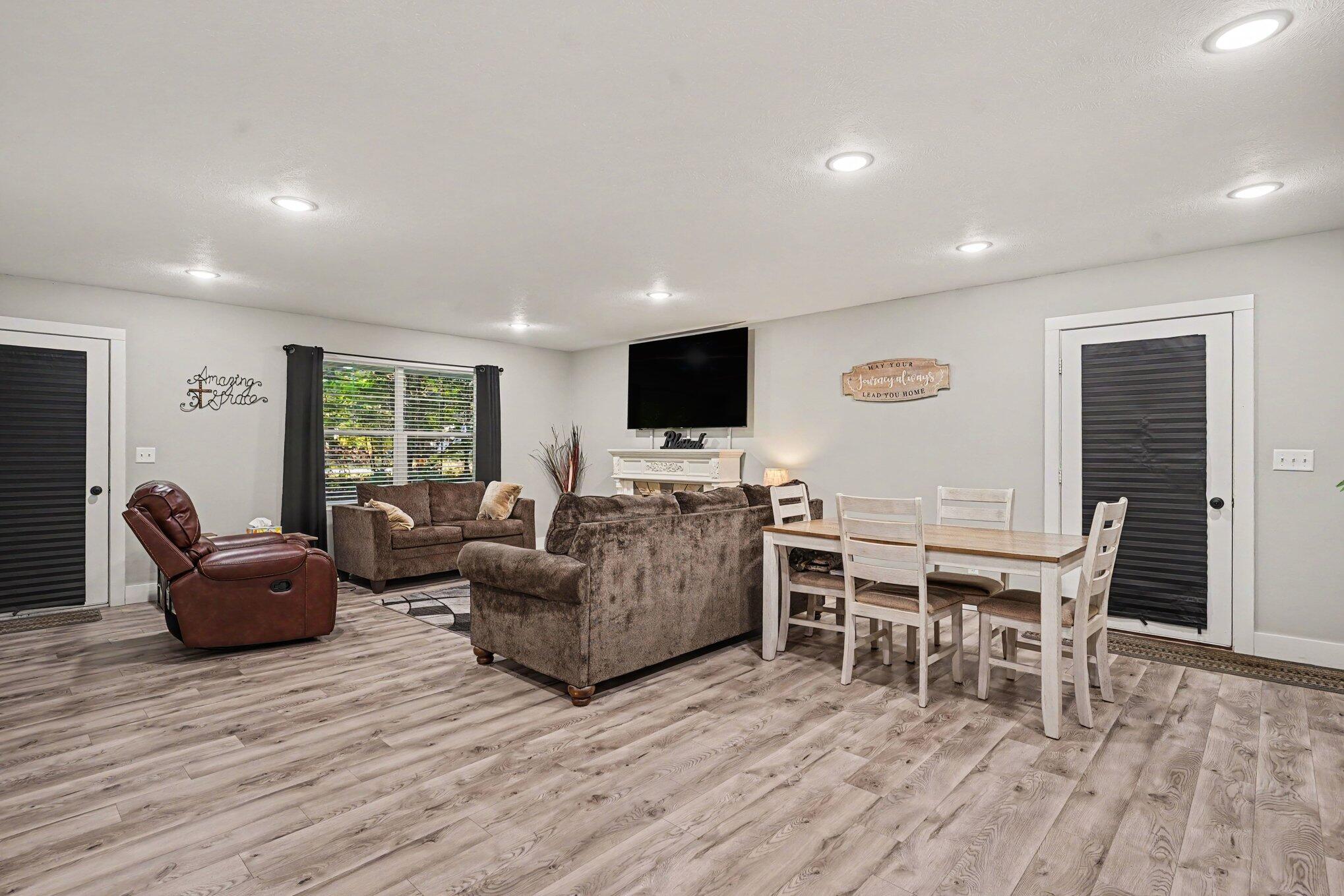 532 W River Road Muskegon MI 49445