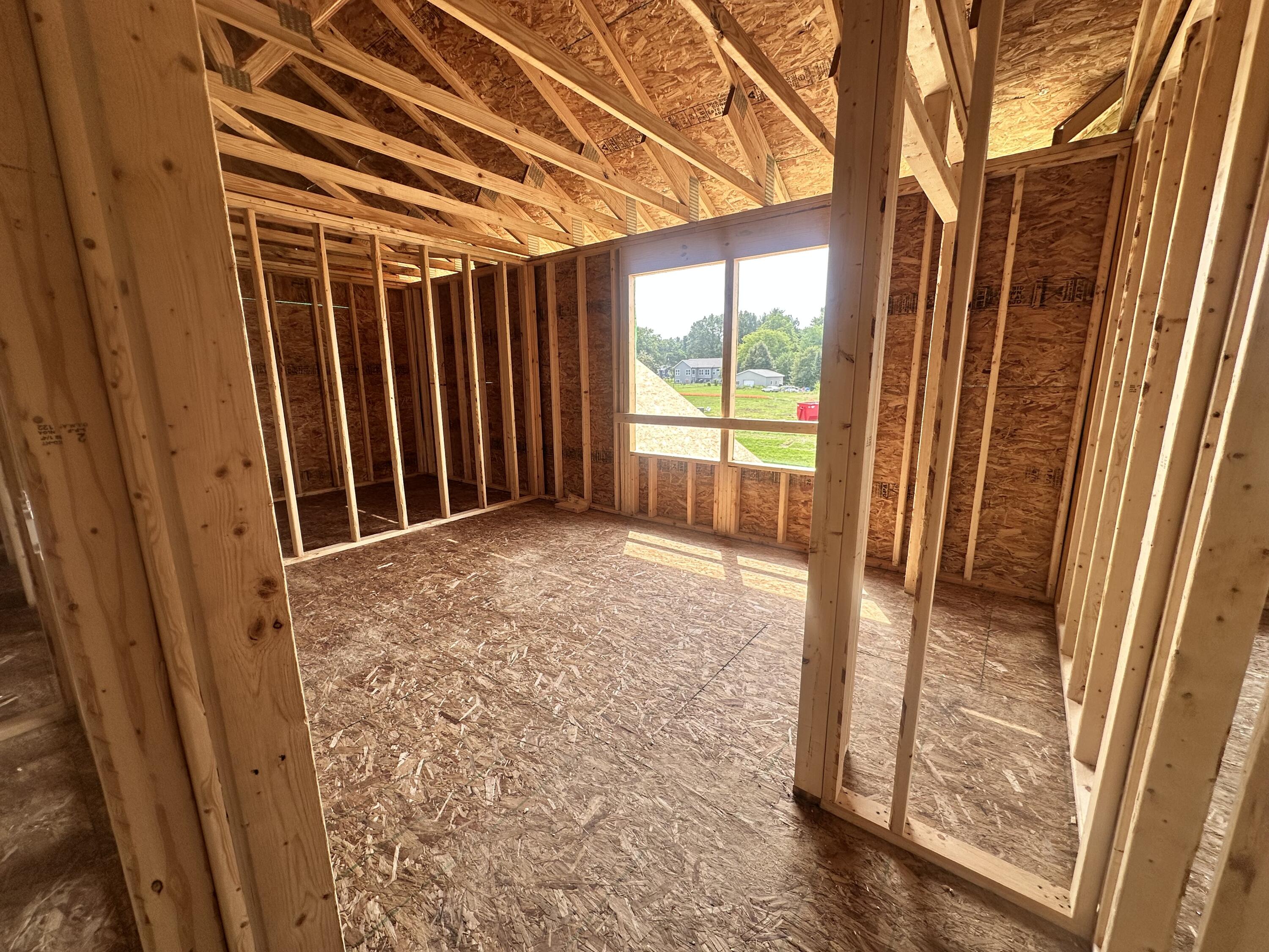 2147 Emerald Shore Circle NE Grand Rapids MI 49505