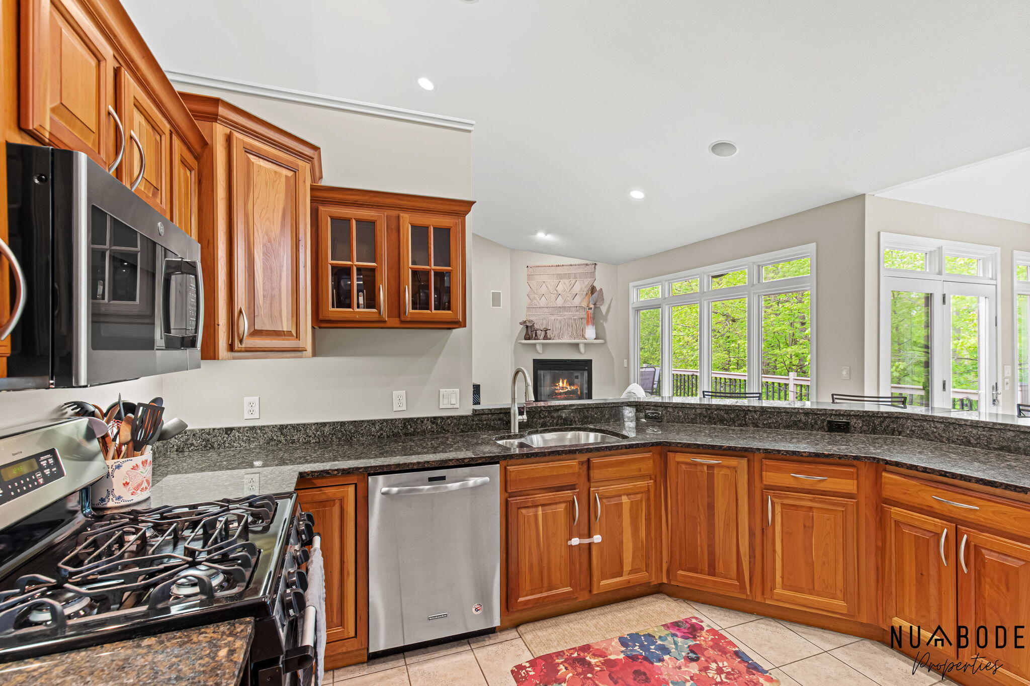 2333 Longmeadow Street NW Grand Rapids MI 49504