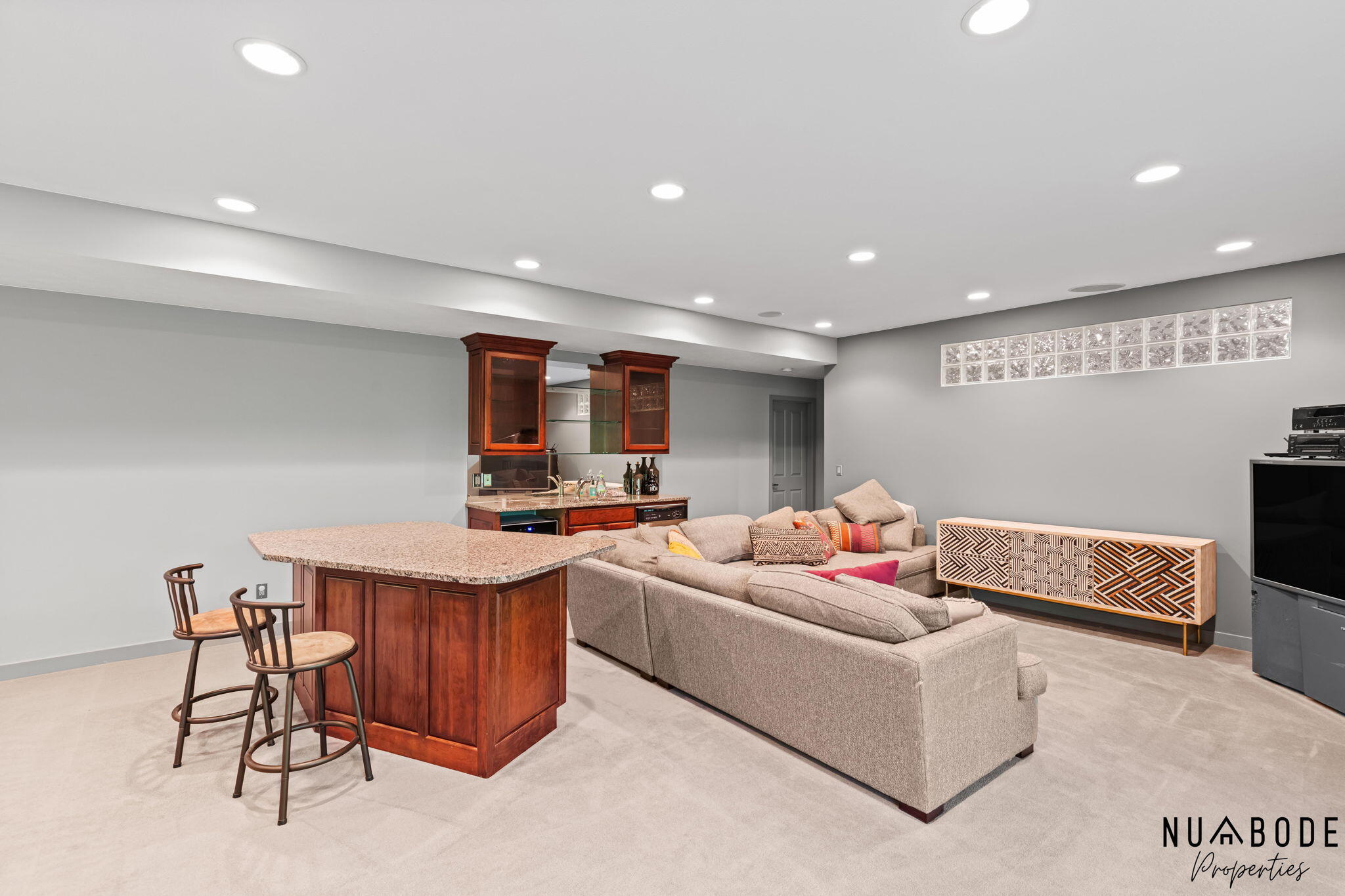 2333 Longmeadow Street NW Grand Rapids MI 49504