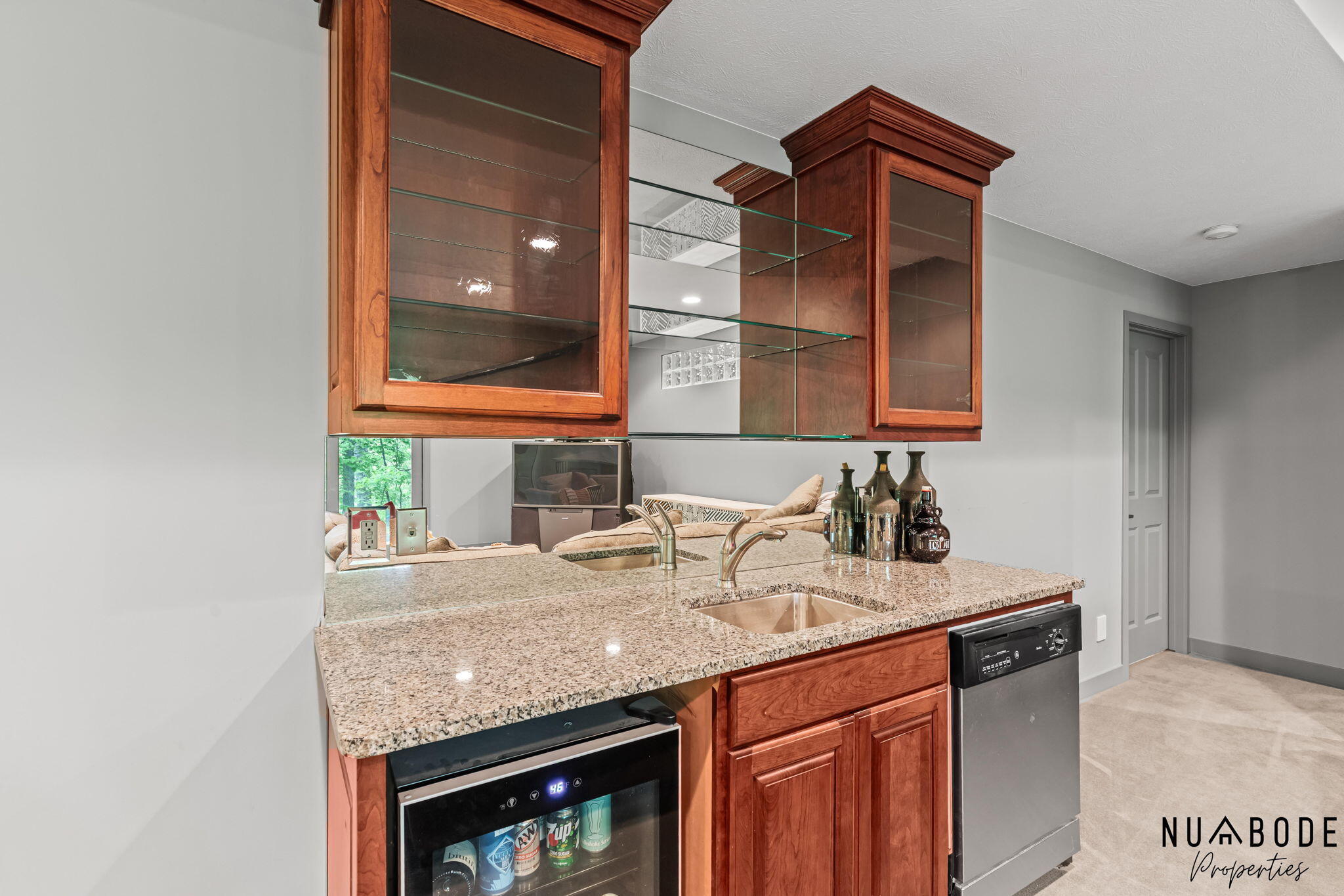 2333 Longmeadow Street NW Grand Rapids MI 49504