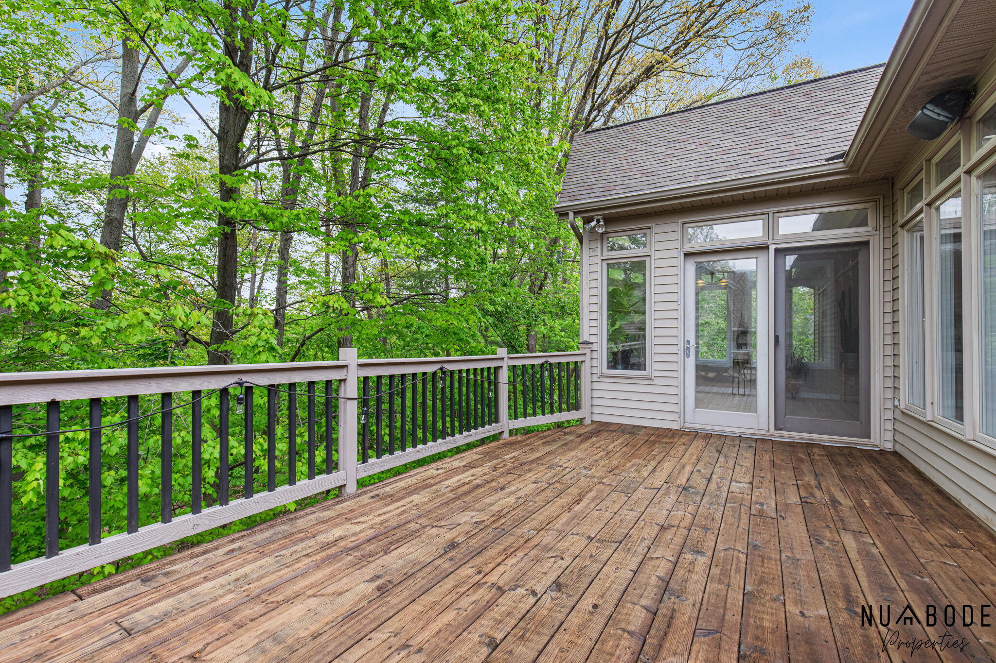 2333 Longmeadow Street NW Grand Rapids MI 49504