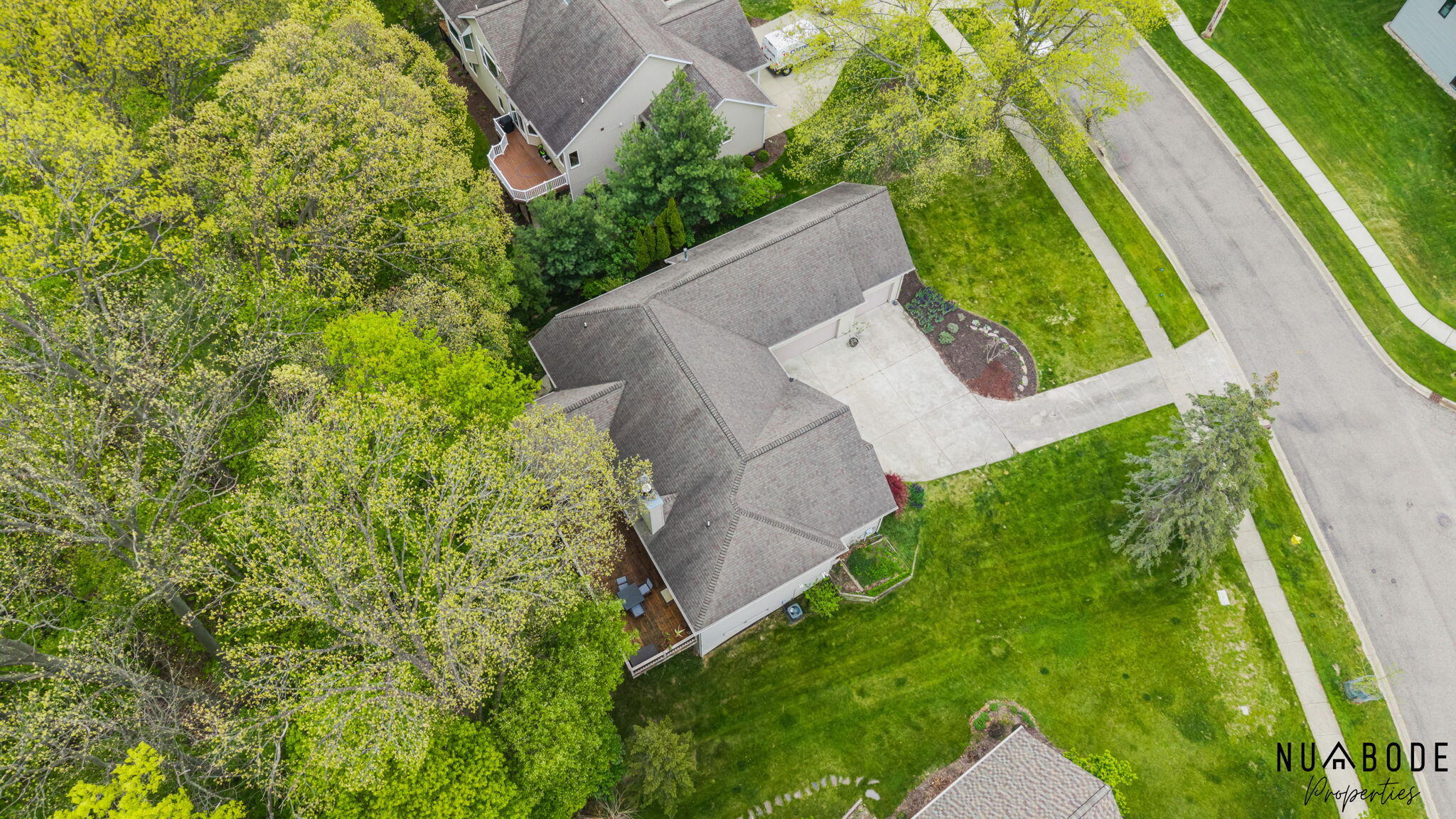 2333 Longmeadow Street NW Grand Rapids MI 49504