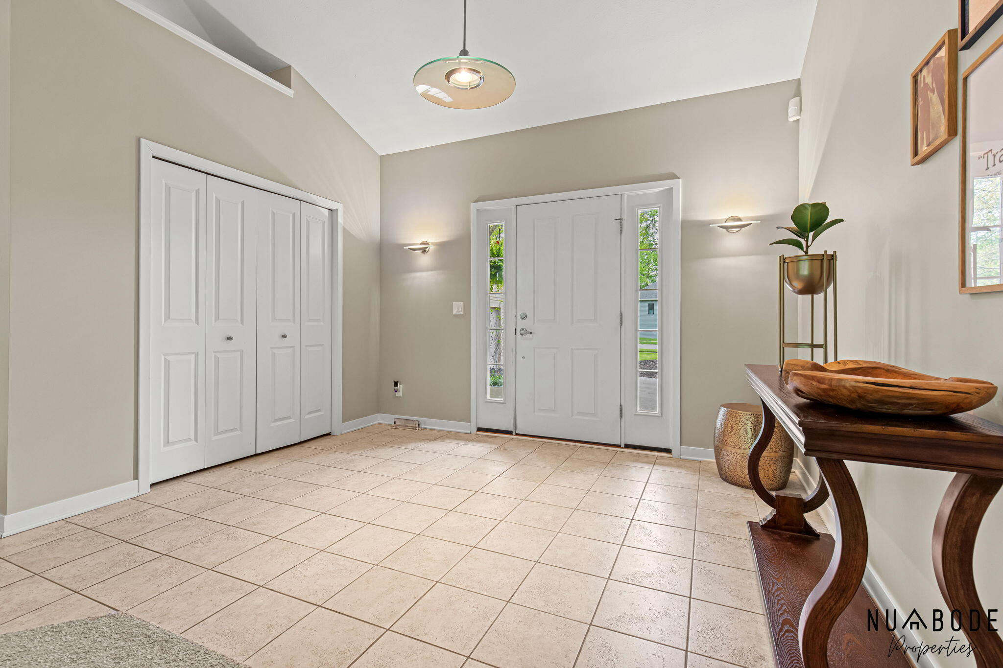 2333 Longmeadow Street NW Grand Rapids MI 49504