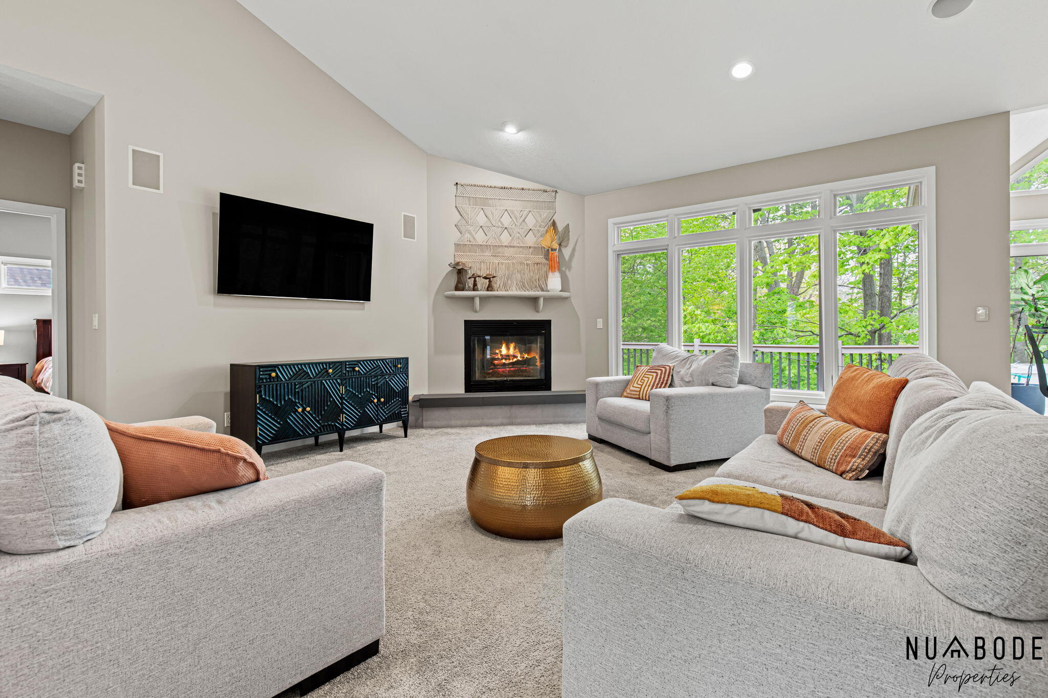 2333 Longmeadow Street NW Grand Rapids MI 49504