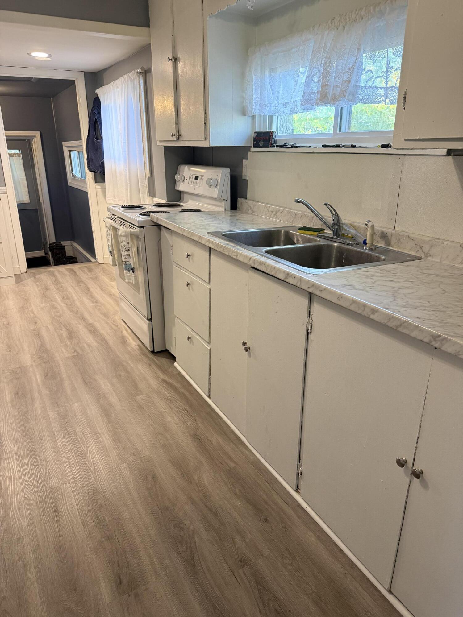 3397 Macarthur Road Muskegon MI 49442