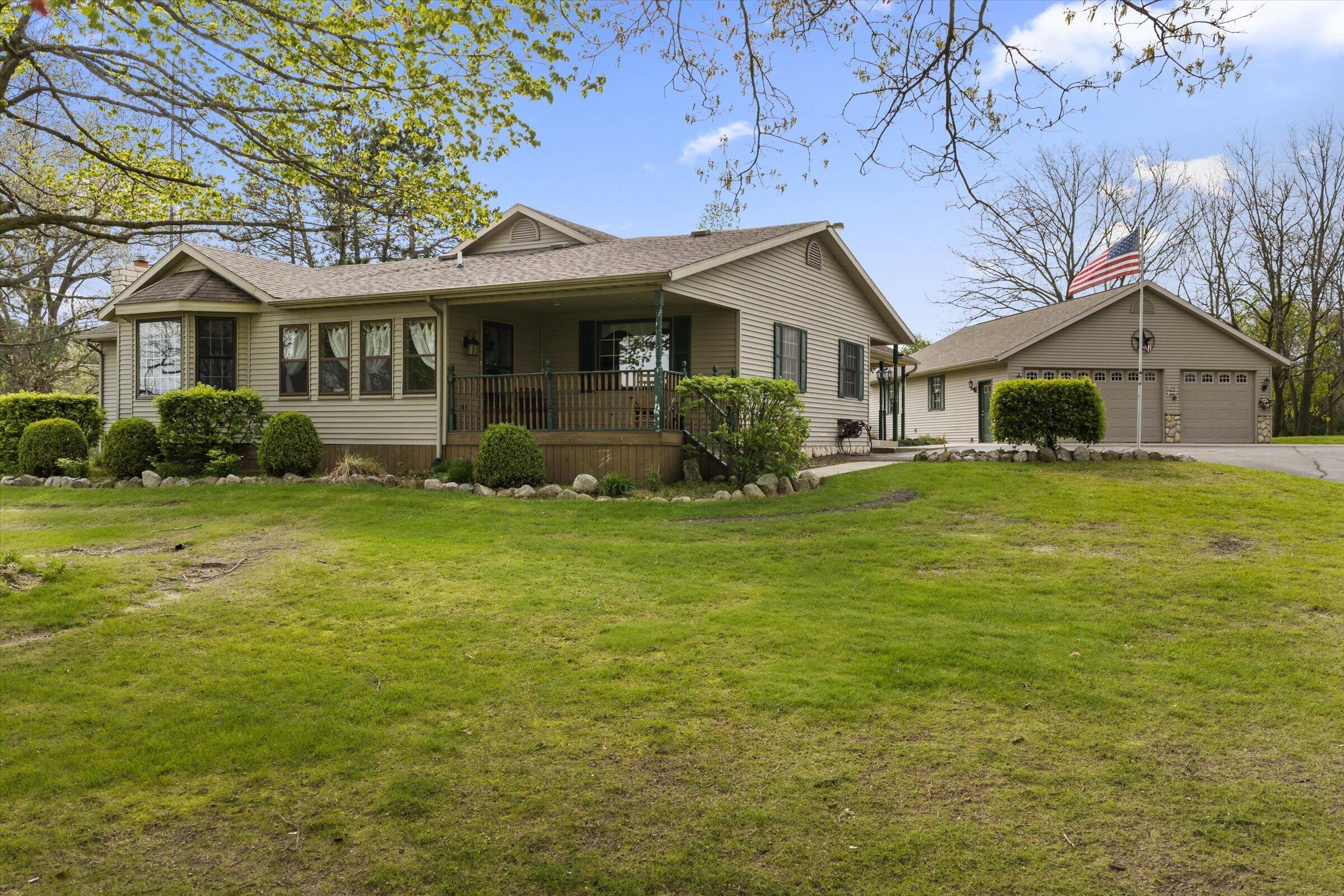 28684 M 60 Cassopolis MI 49031