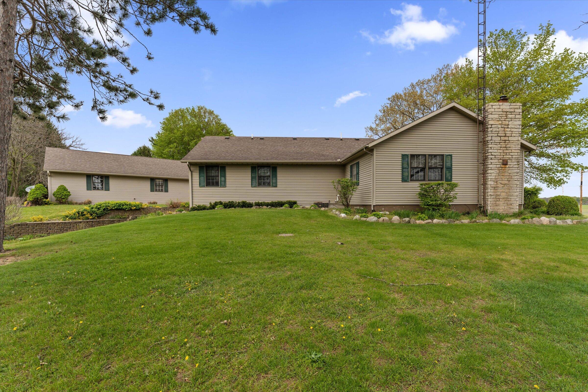 28684 M 60 Cassopolis MI 49031