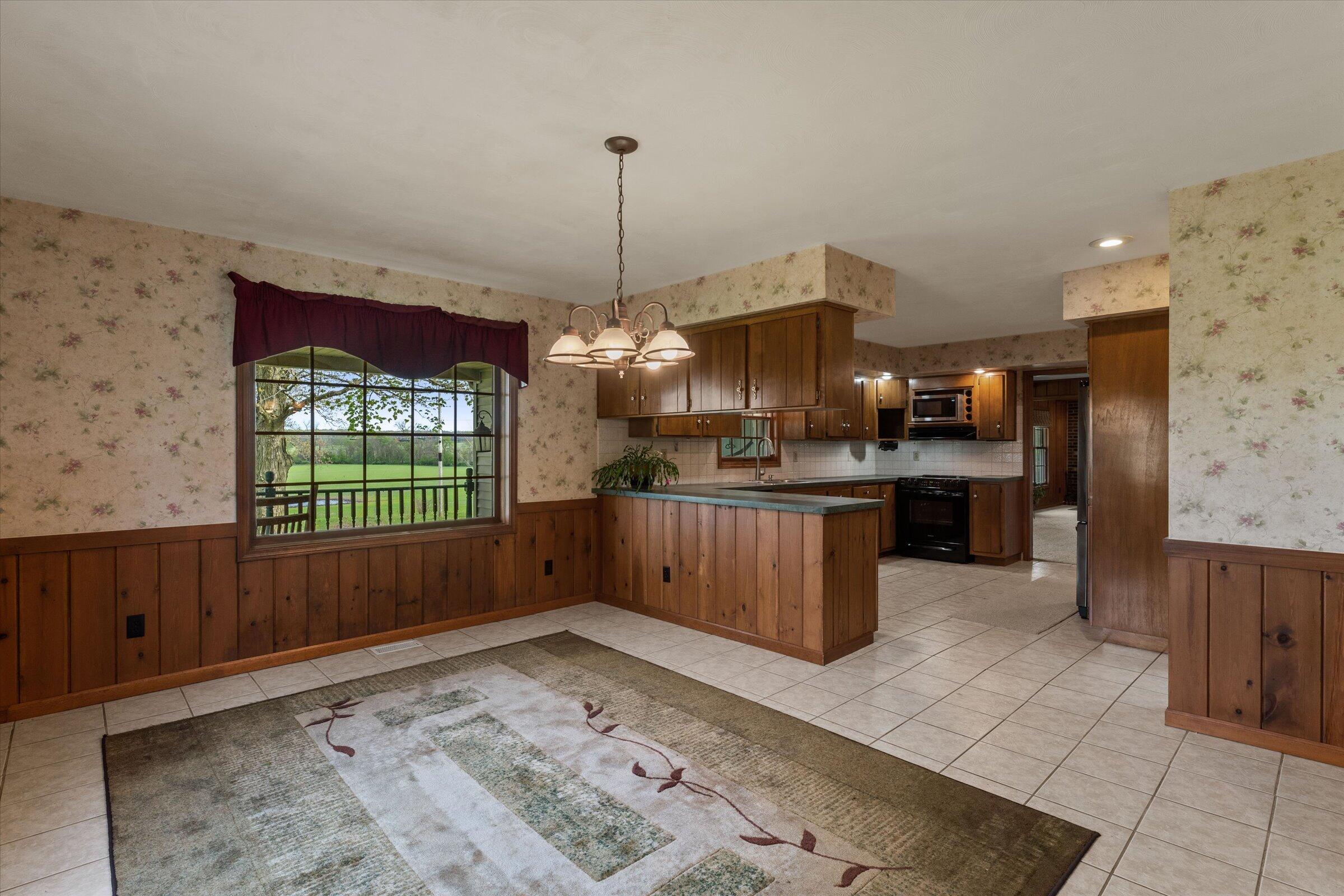 28684 M 60 Cassopolis MI 49031