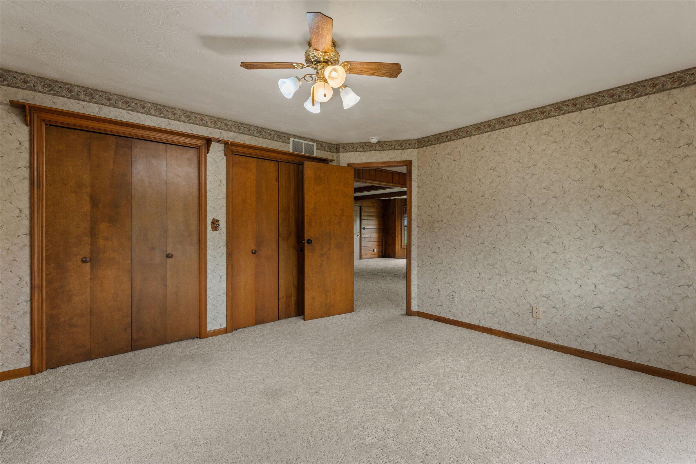 28684 M 60 Cassopolis MI 49031