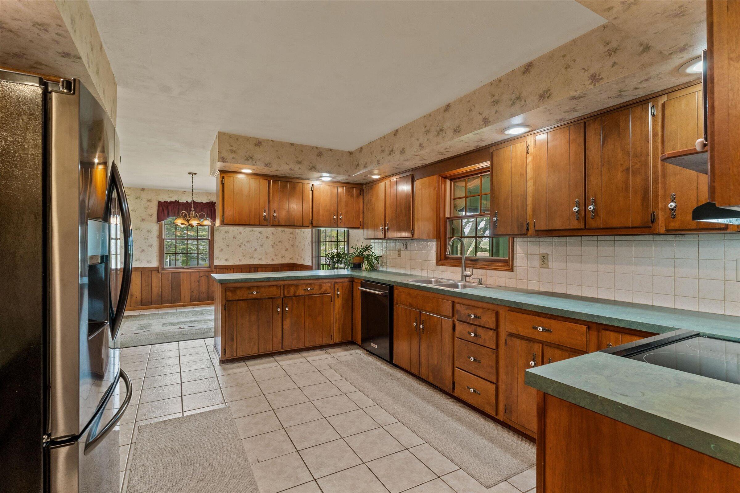 28684 M 60 Cassopolis MI 49031