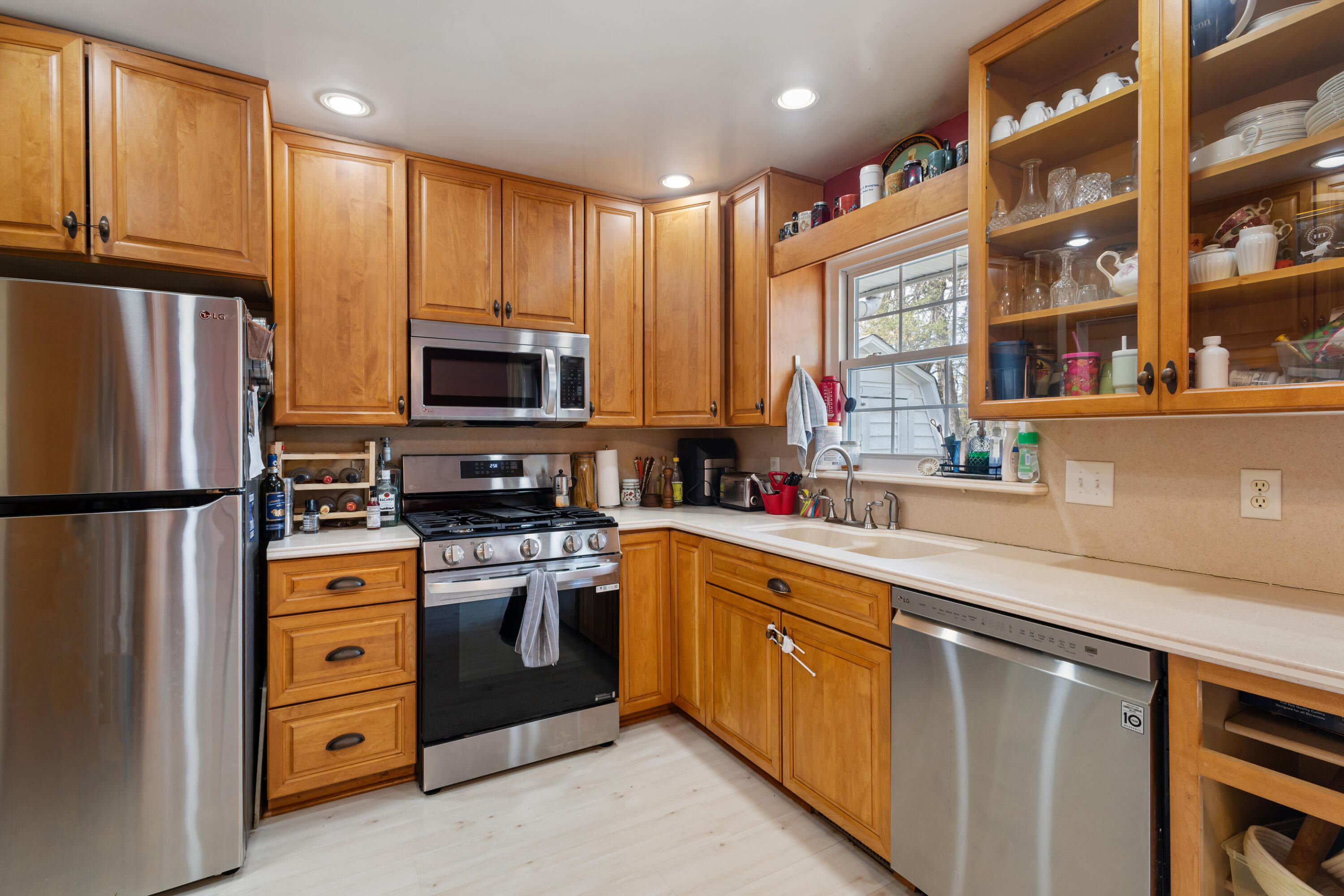 2130 Kalarama Avenue Portage MI 49024