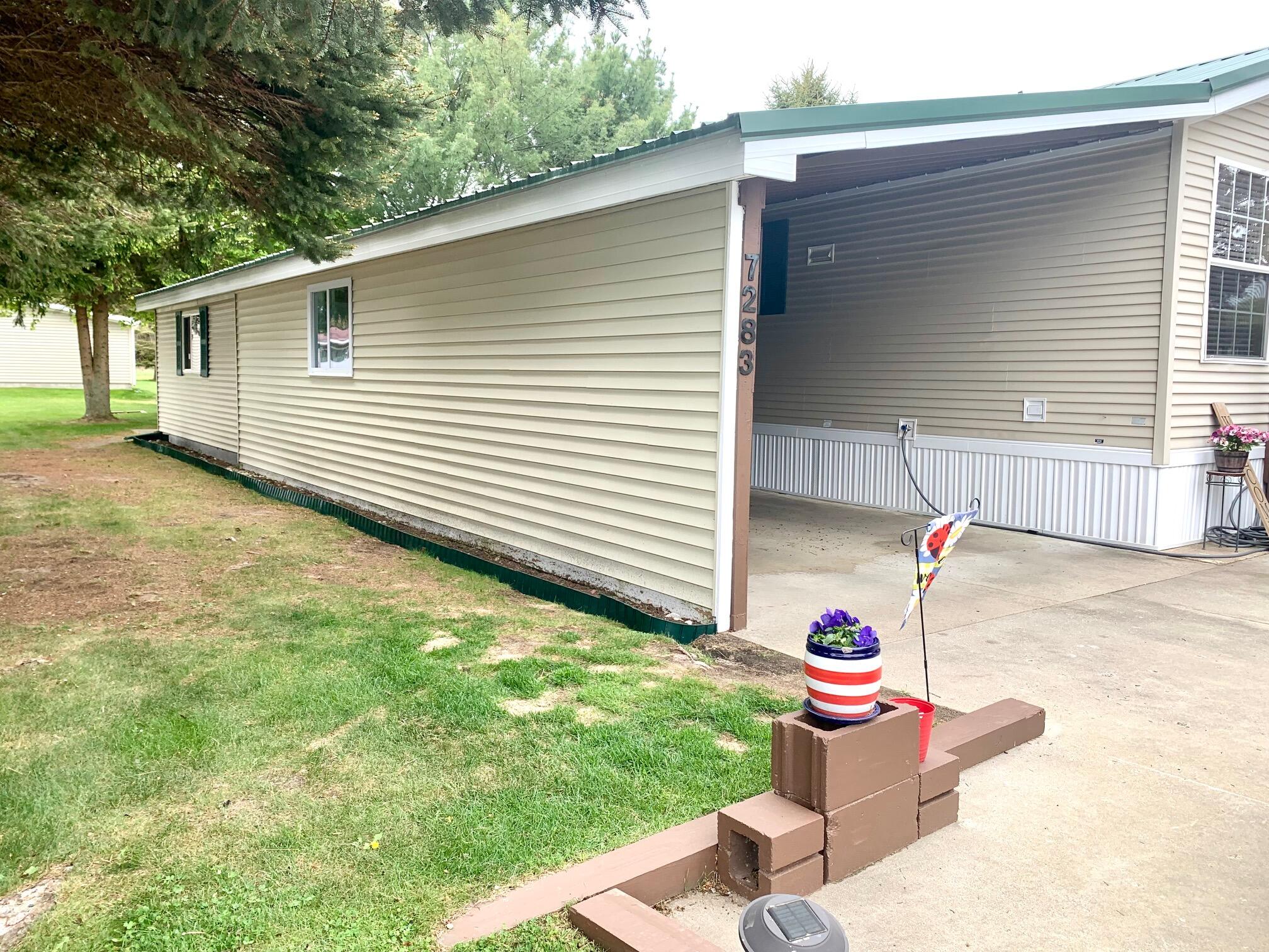 7283 White Swan Lane Ludington MI 49431