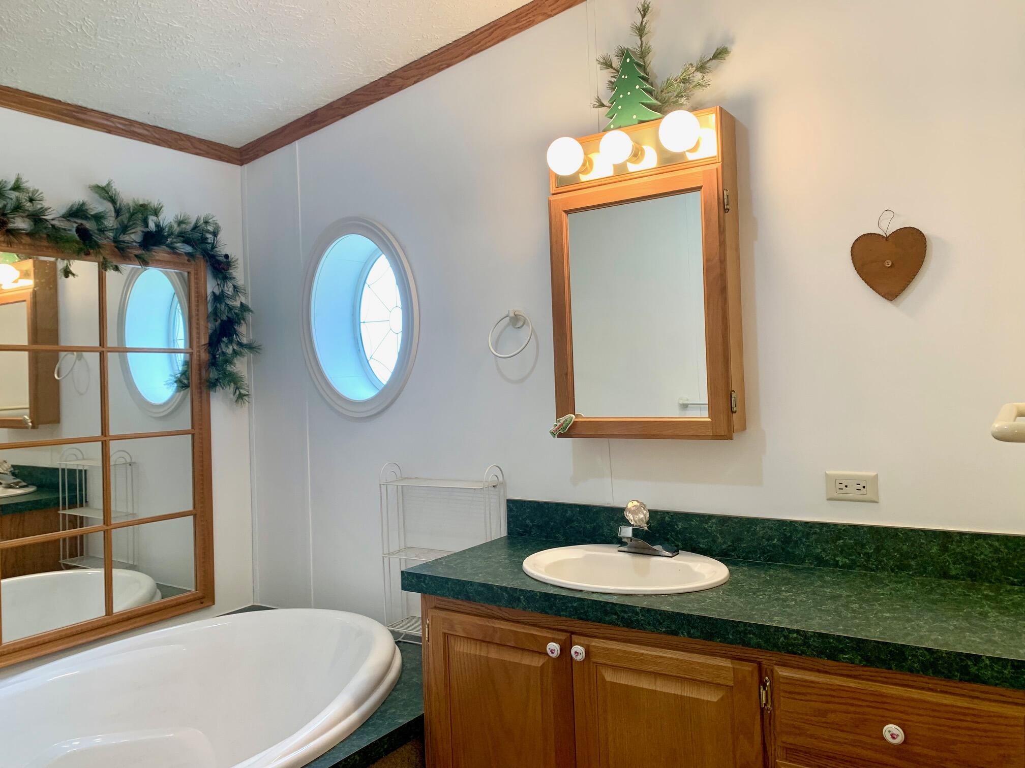 7283 White Swan Lane Ludington MI 49431