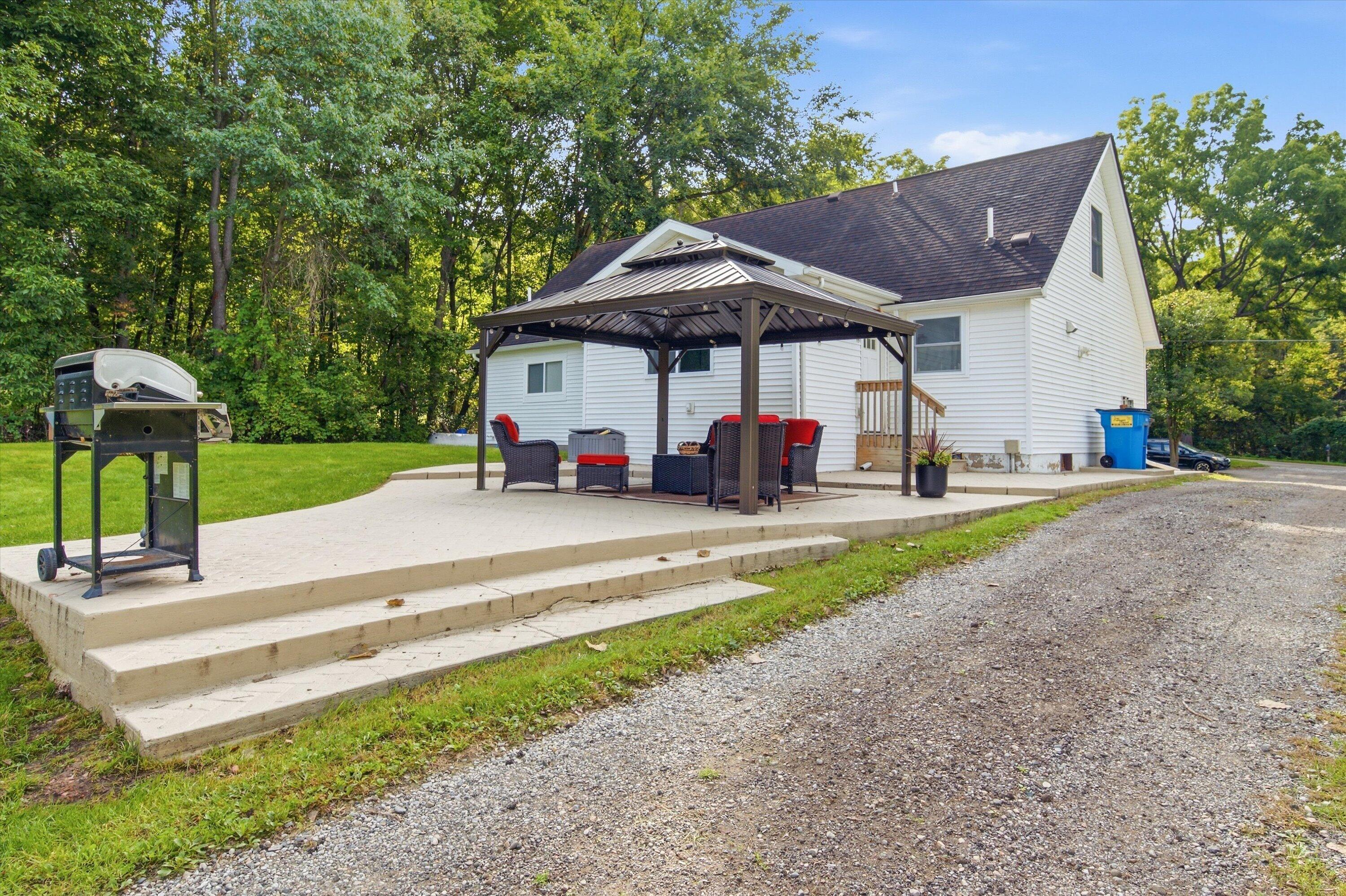 9265 Faussett Road Fenton MI 48430
